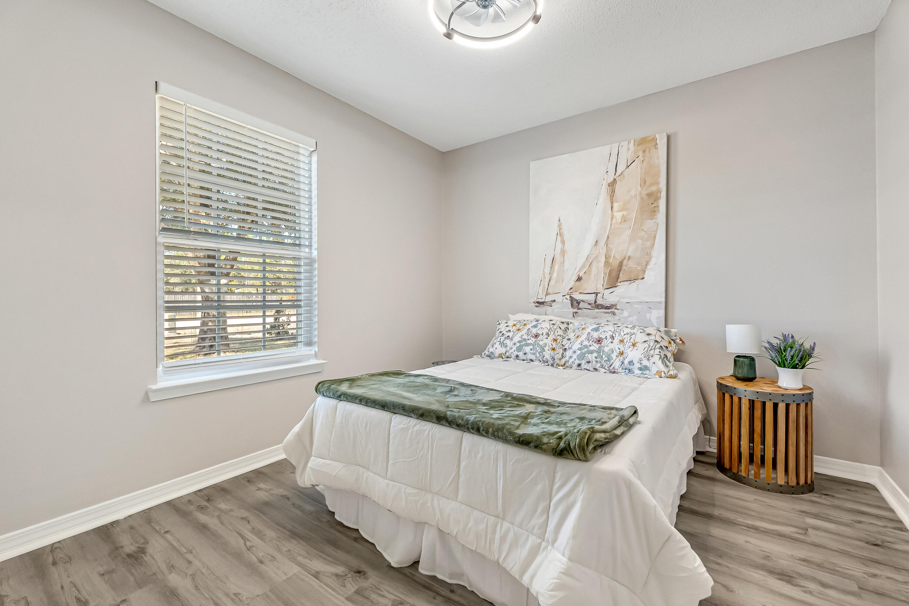 THE PINES - Residential