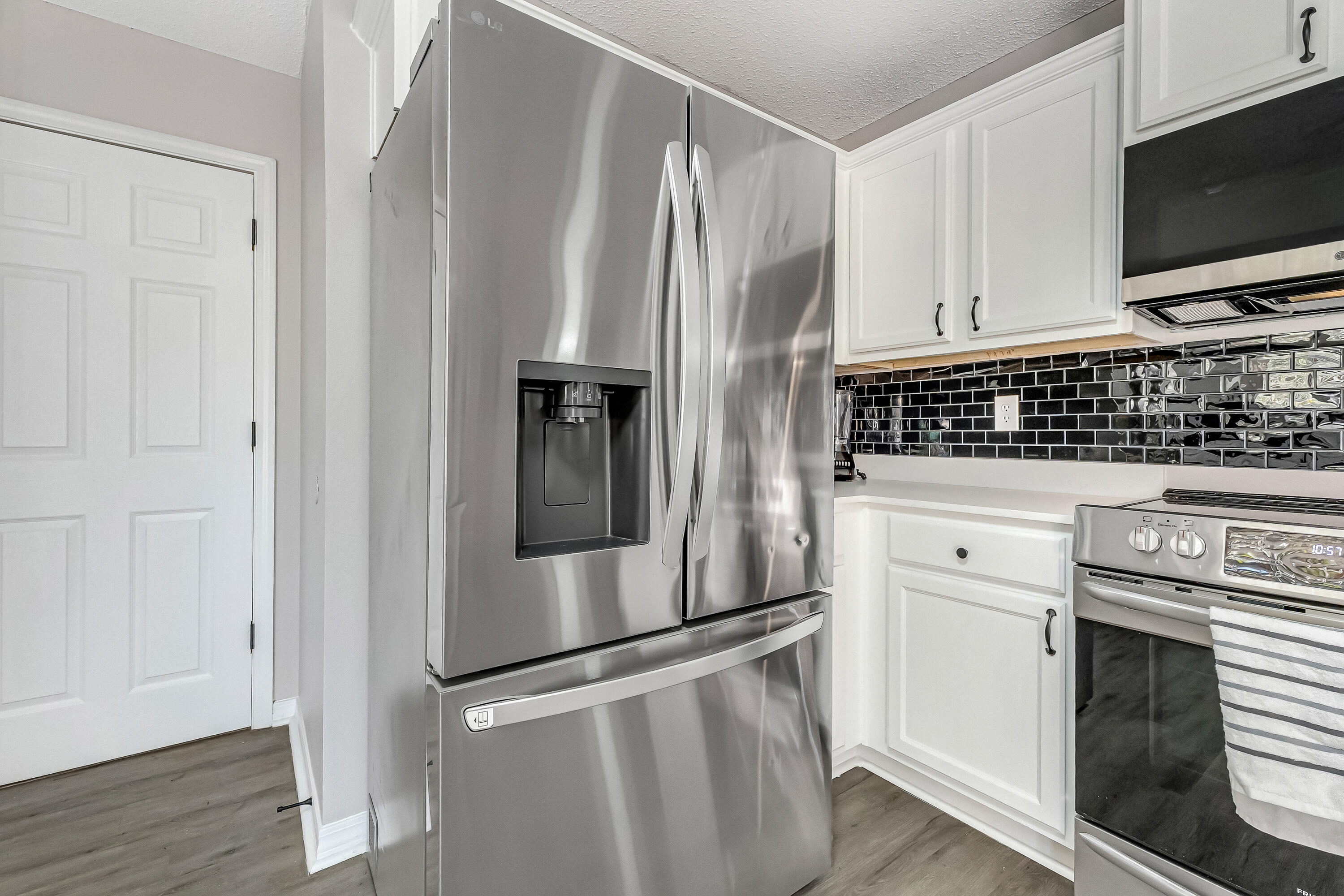 THE PINES - Residential