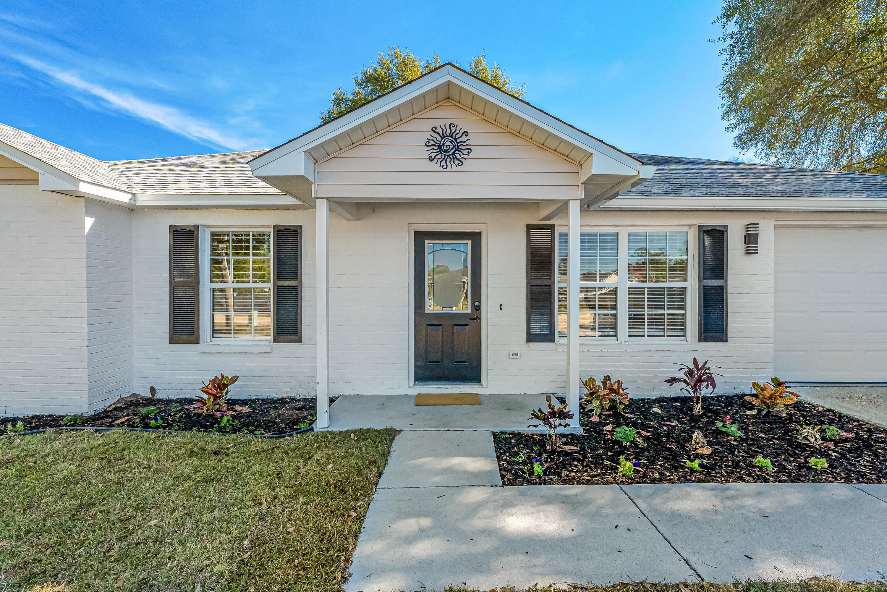 THE PINES - Residential