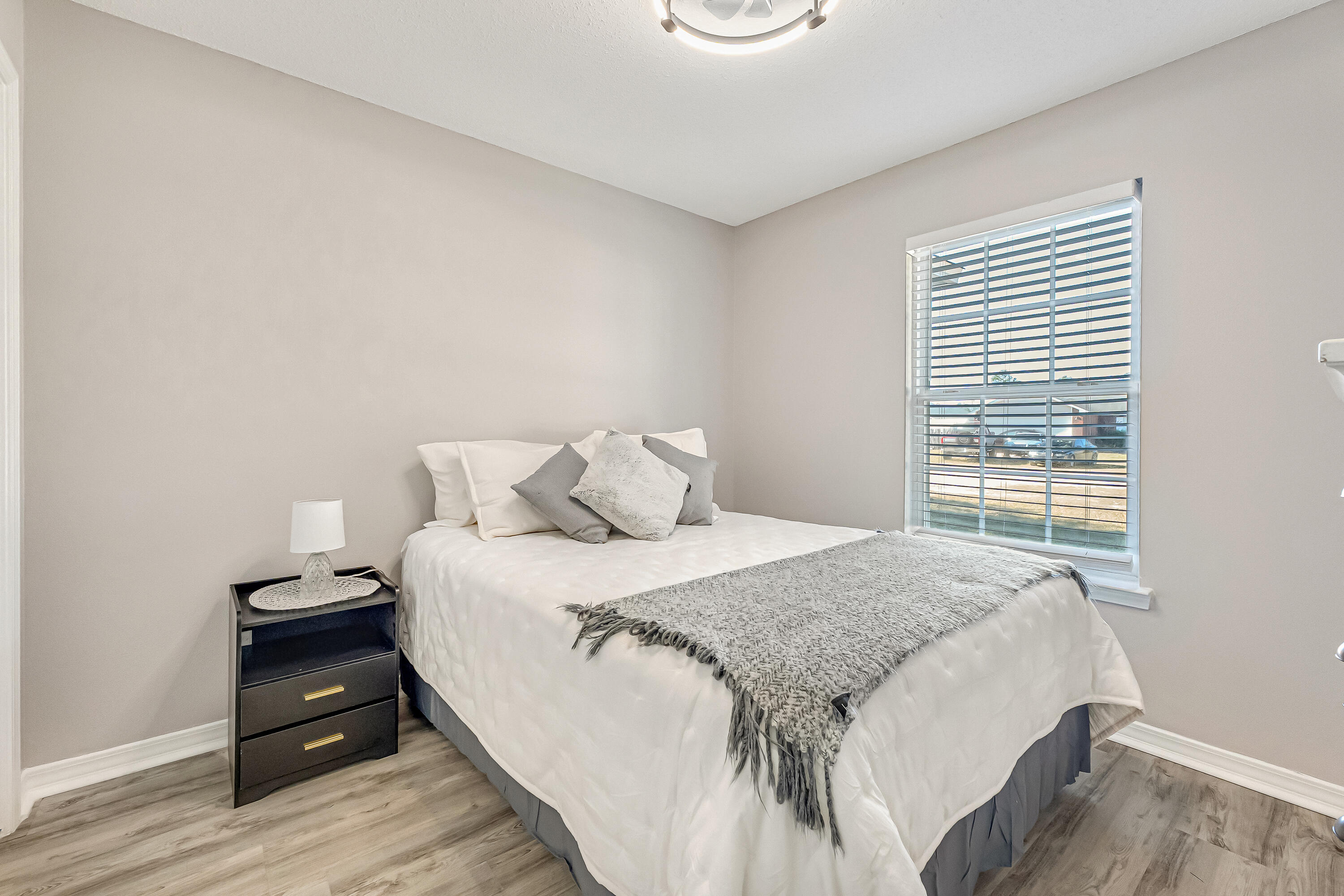 THE PINES - Residential