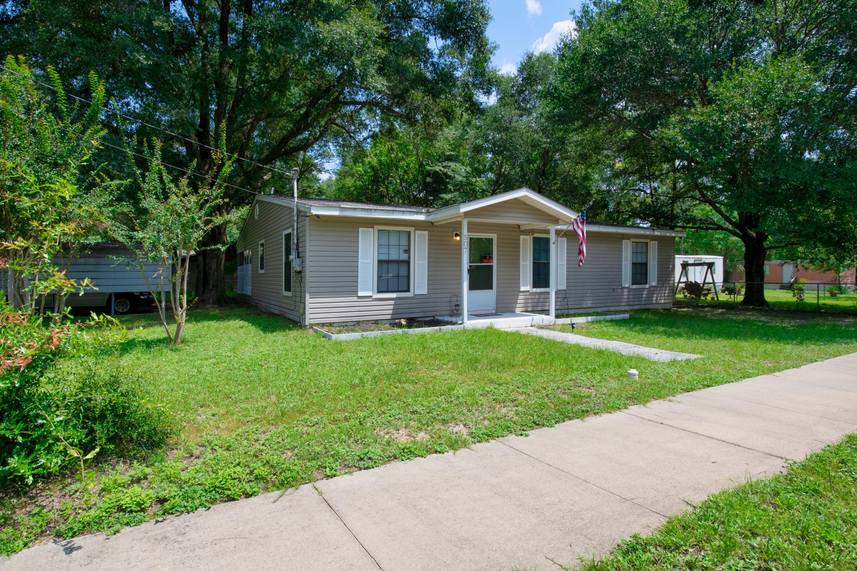 EDNEYS 2ND ADDN - Residential