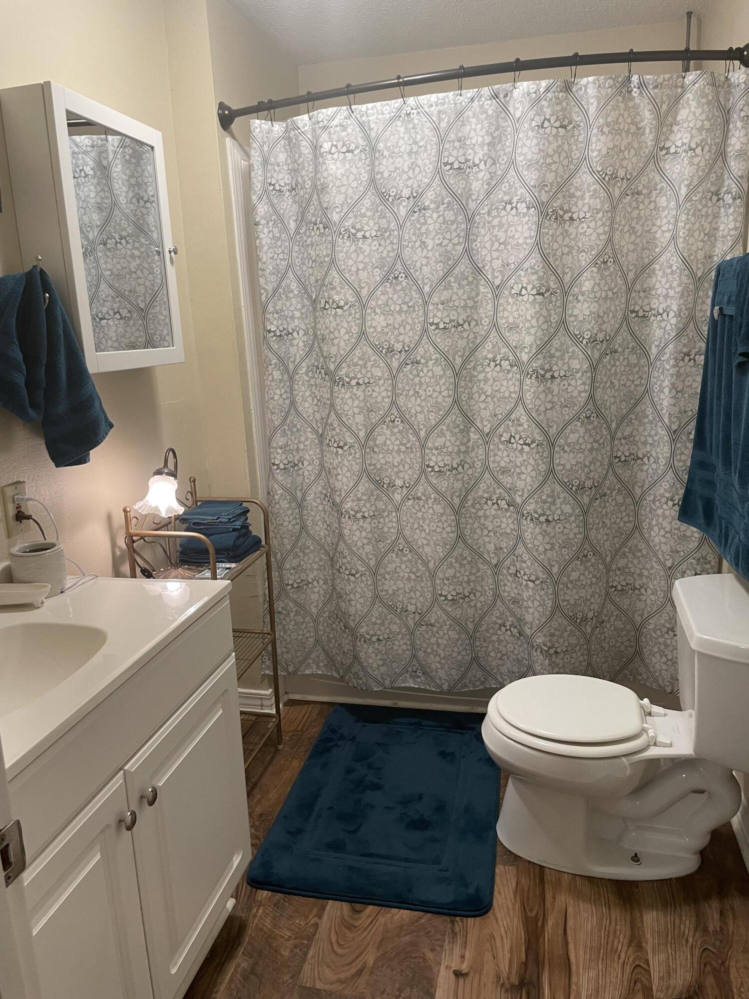 EDNEYS 2ND ADDN - Residential