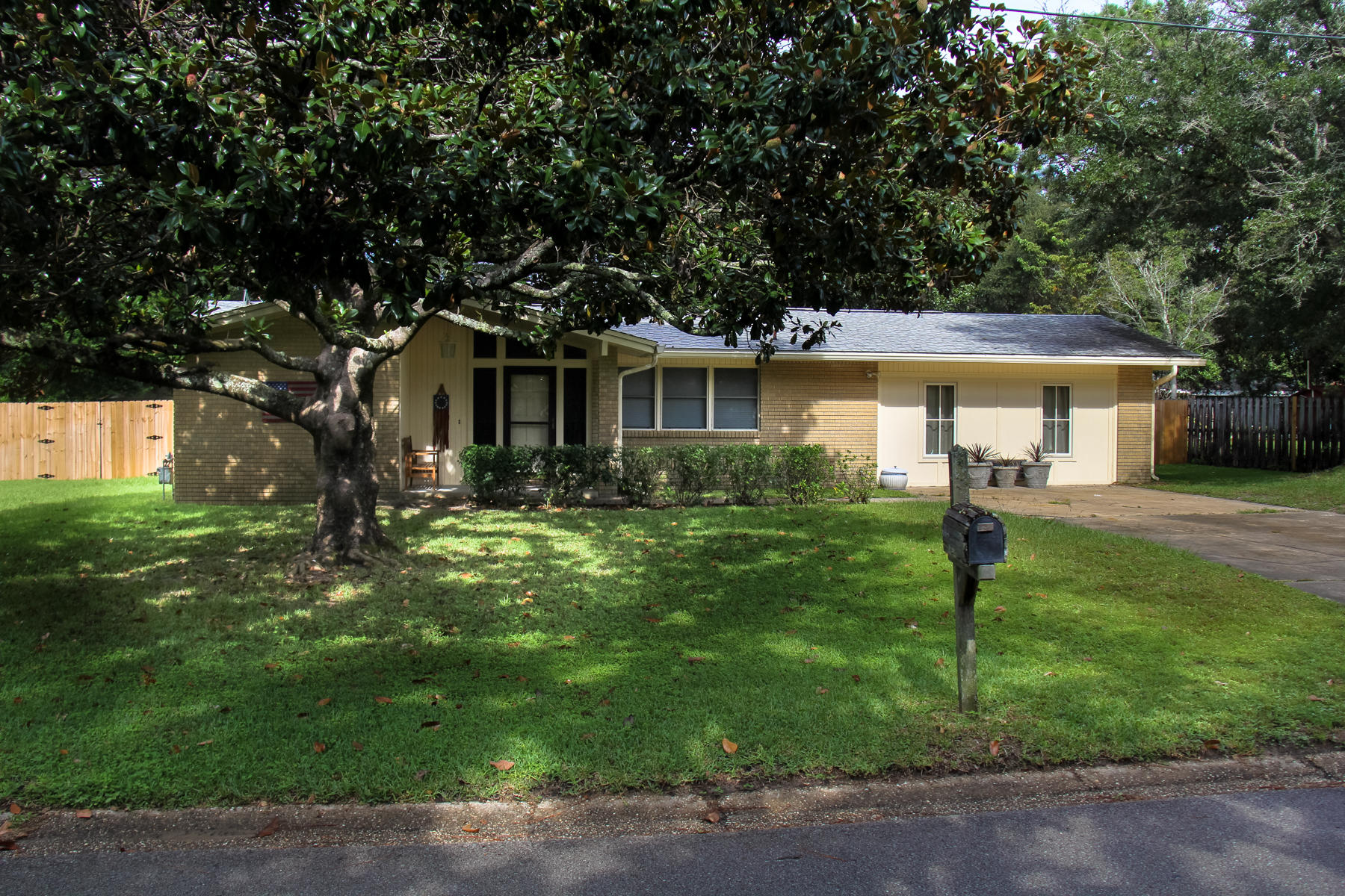 LONGWOOD S/D 3RD ADDN - Residential