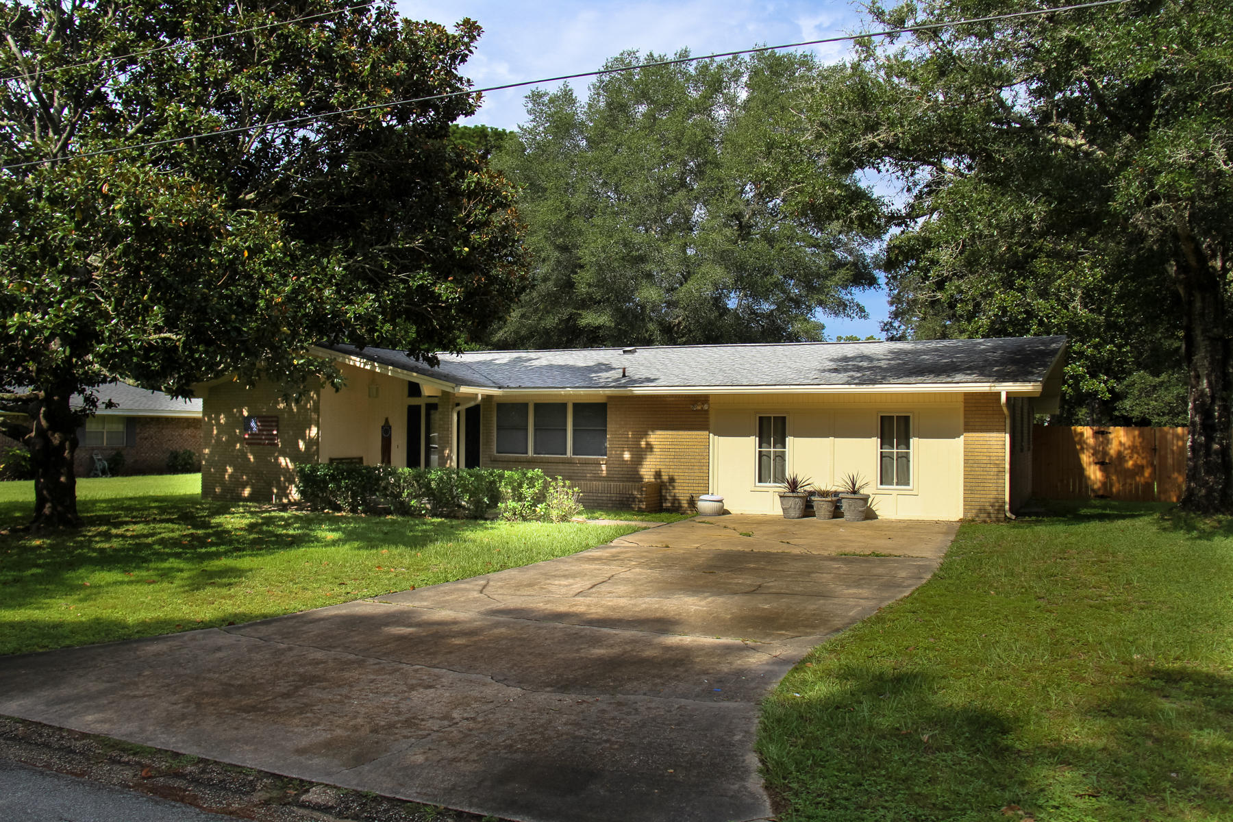 LONGWOOD S/D 3RD ADDN - Residential