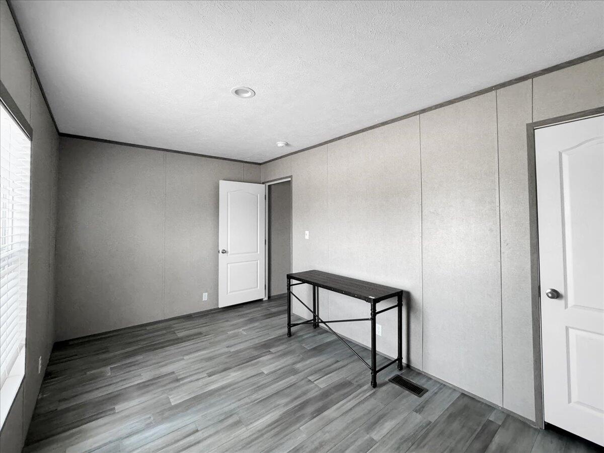 TRIPLE LAKES ESTATES - Residential