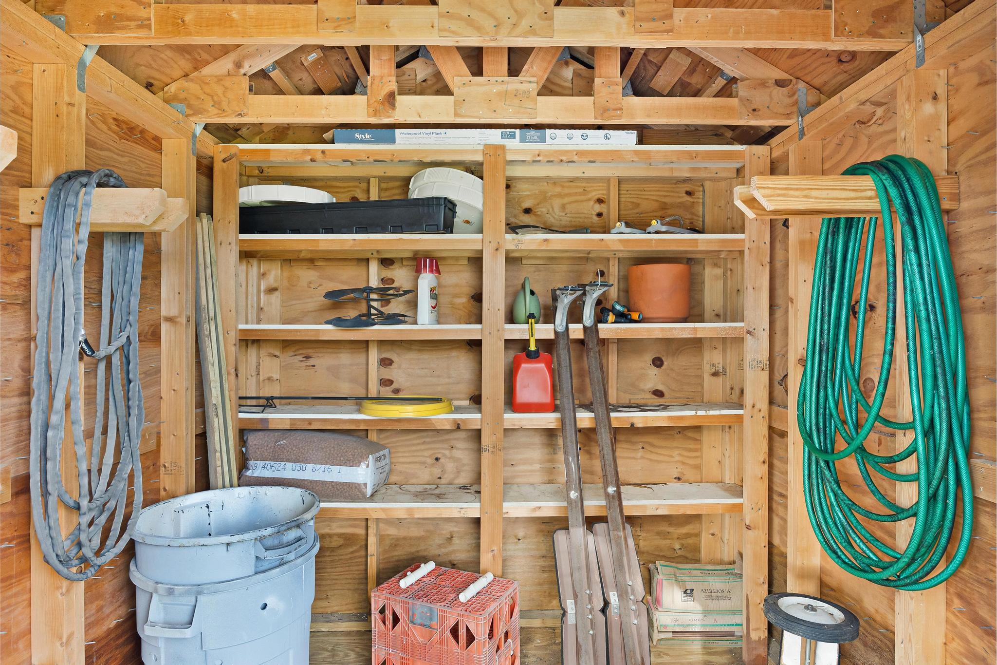 COUNTRYVIEW ESTATES 1ST ADDN - Residential