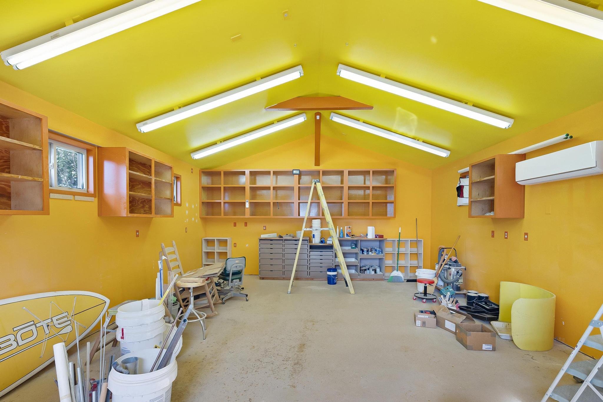 COUNTRYVIEW ESTATES 1ST ADDN - Residential