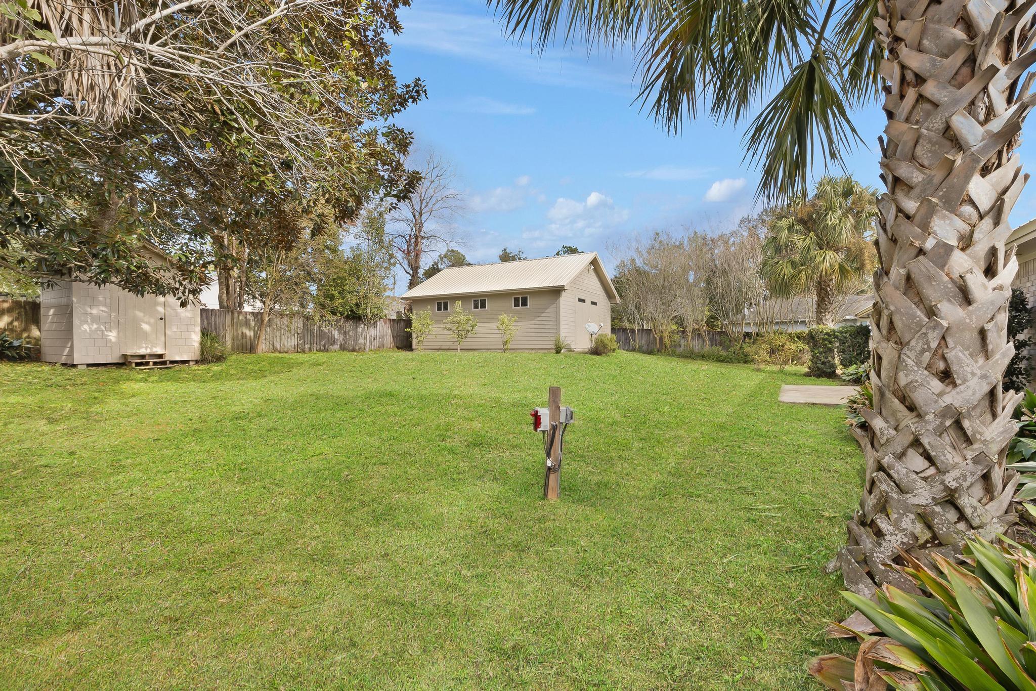 COUNTRYVIEW ESTATES 1ST ADDN - Residential