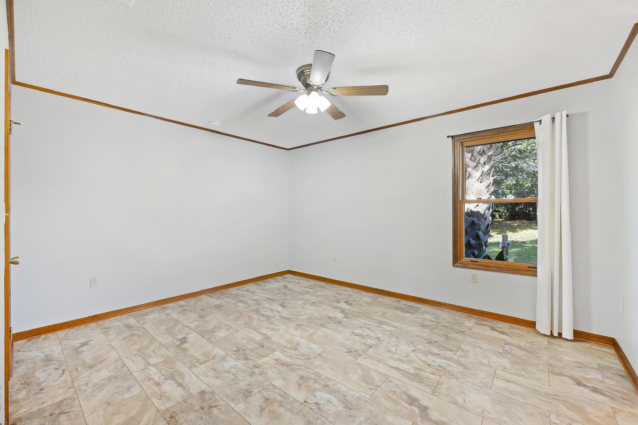 COUNTRYVIEW ESTATES 1ST ADDN - Residential