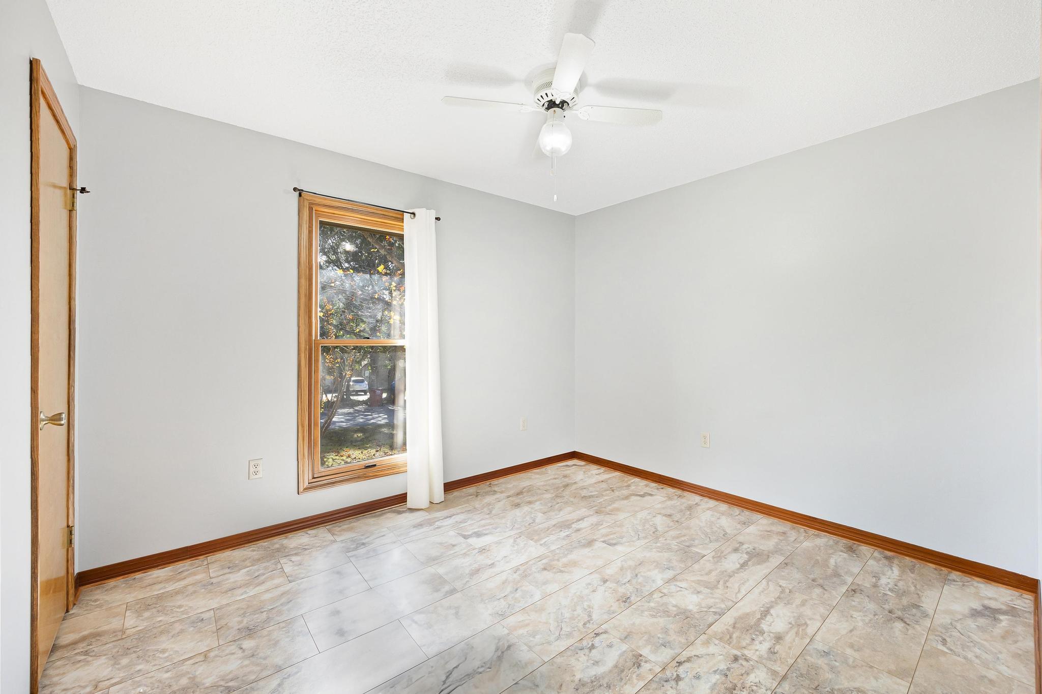 COUNTRYVIEW ESTATES 1ST ADDN - Residential