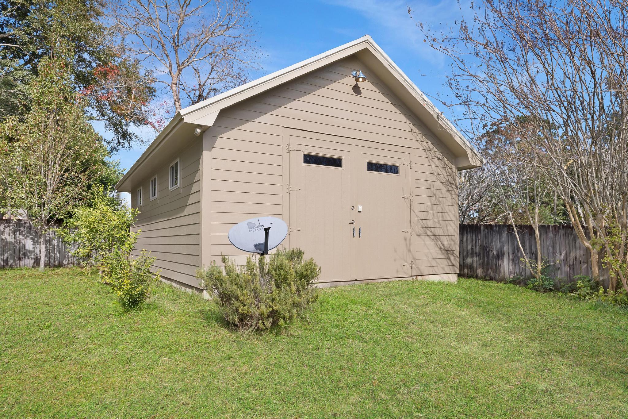 COUNTRYVIEW ESTATES 1ST ADDN - Residential