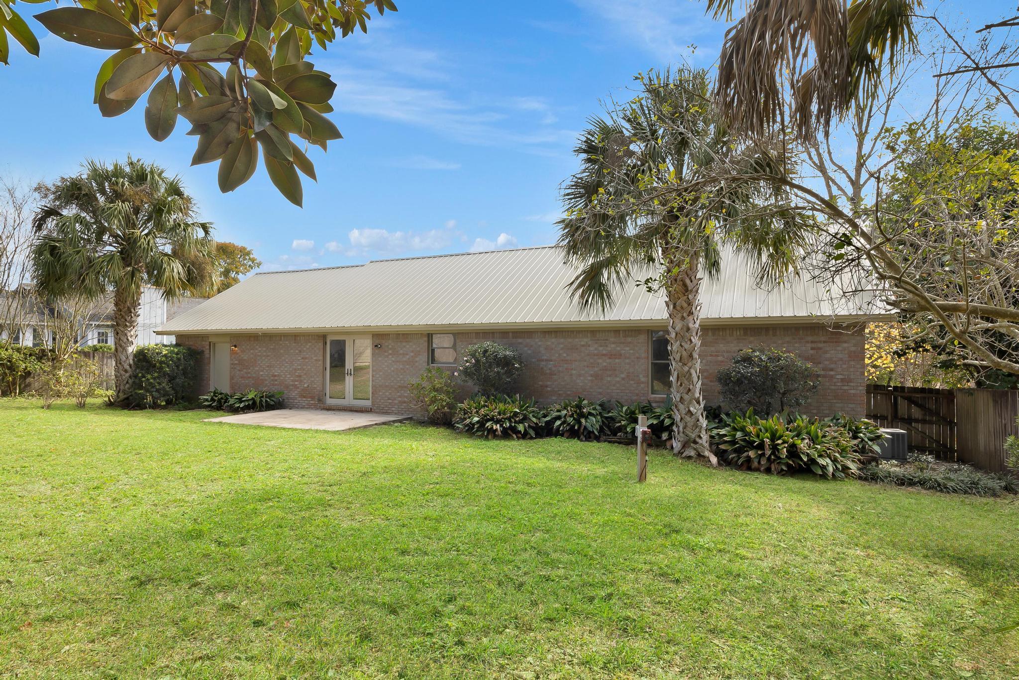 COUNTRYVIEW ESTATES 1ST ADDN - Residential