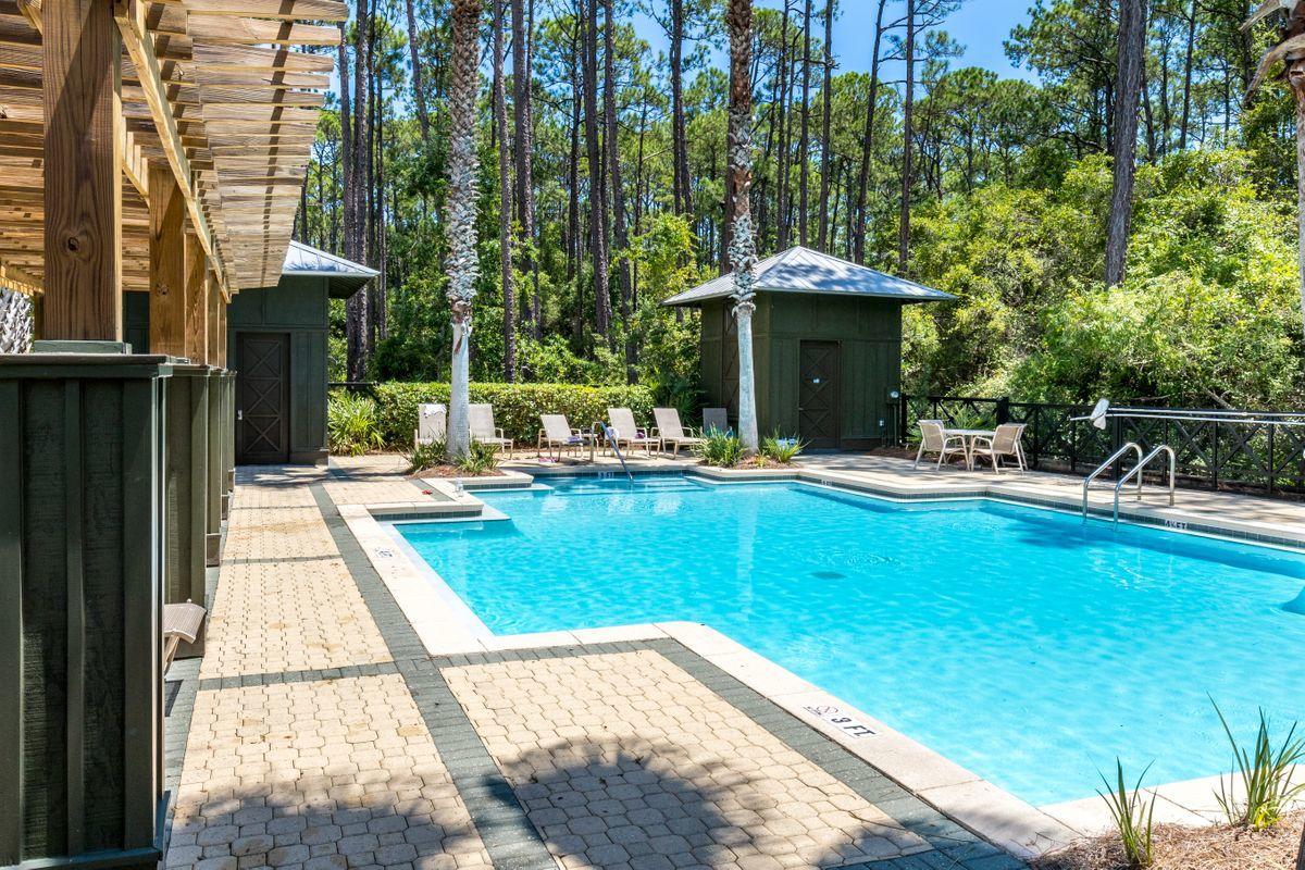 TREETOP VILLAGE - Land