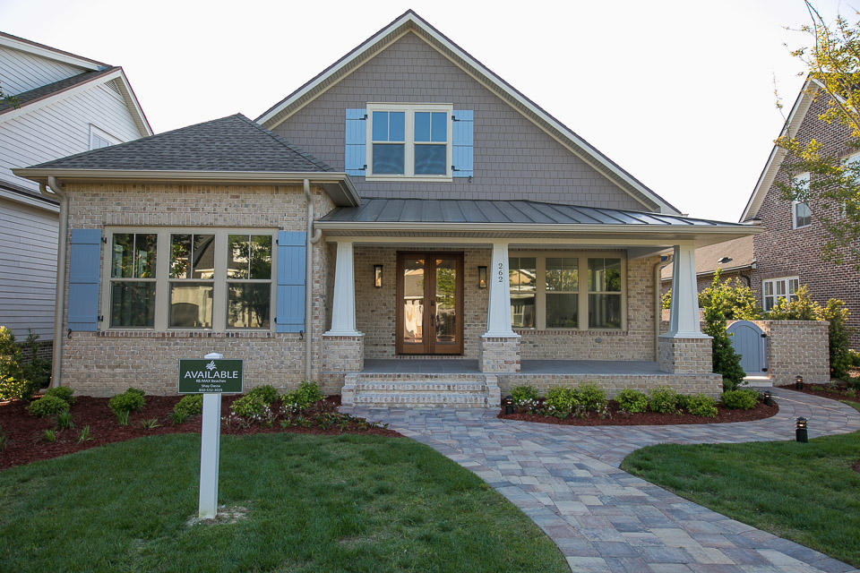 KELLY PLANTATION - Residential