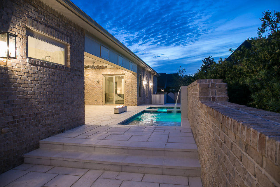 KELLY PLANTATION - Residential