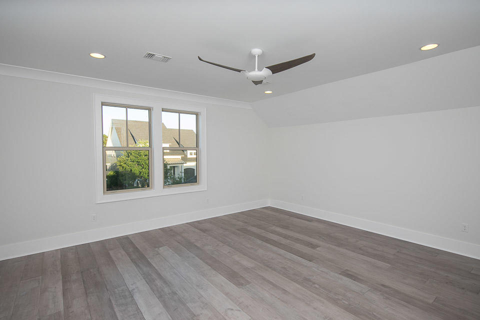 KELLY PLANTATION - Residential