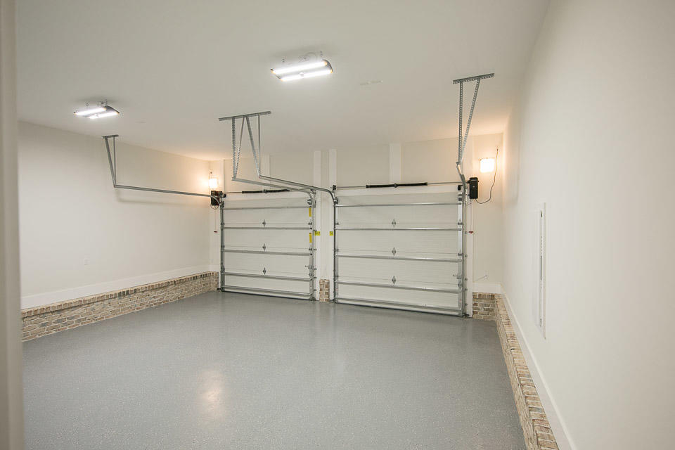 KELLY PLANTATION - Residential