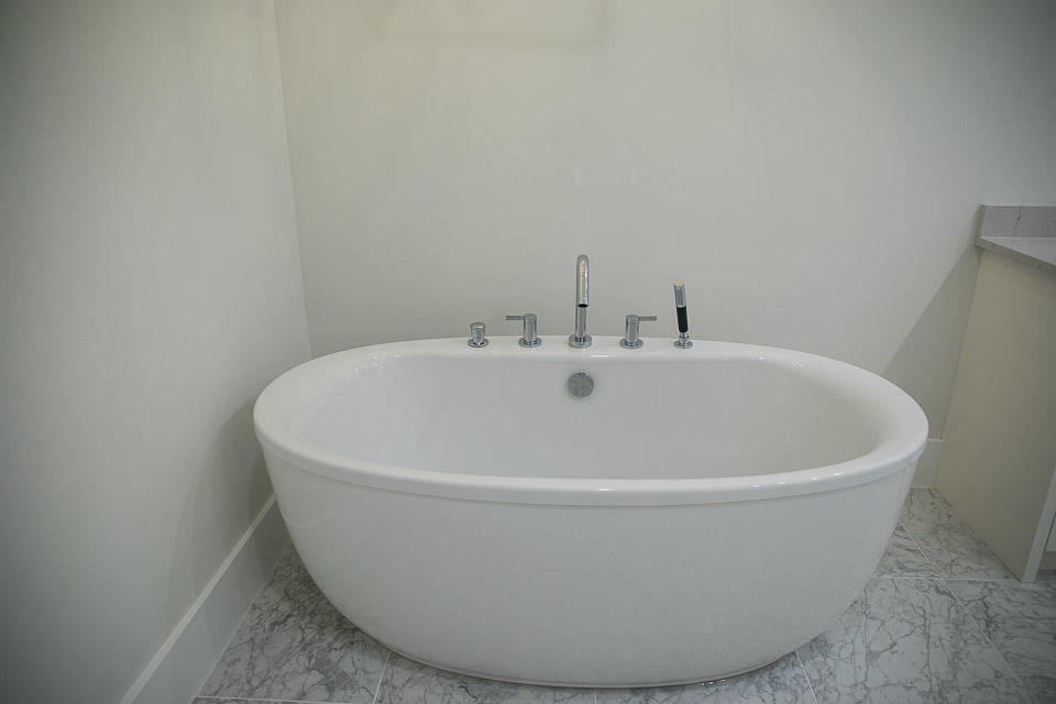 KELLY PLANTATION - Residential