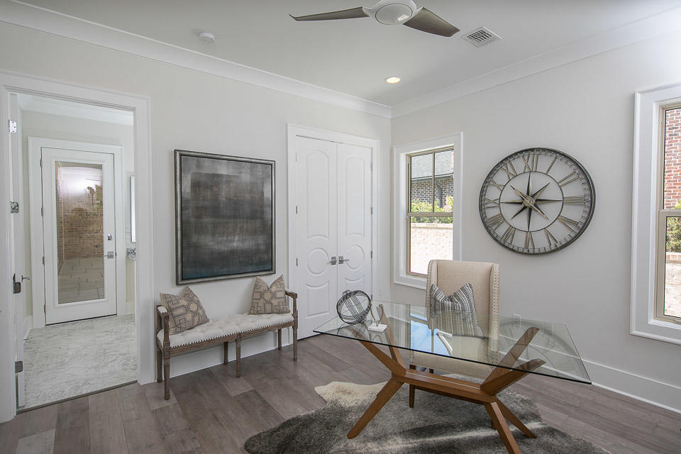 KELLY PLANTATION - Residential