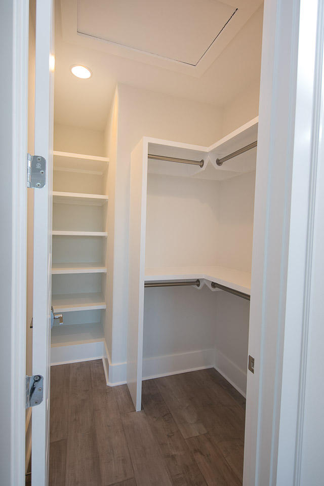 KELLY PLANTATION - Residential