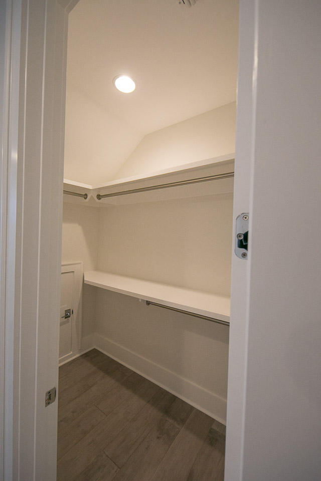 KELLY PLANTATION - Residential