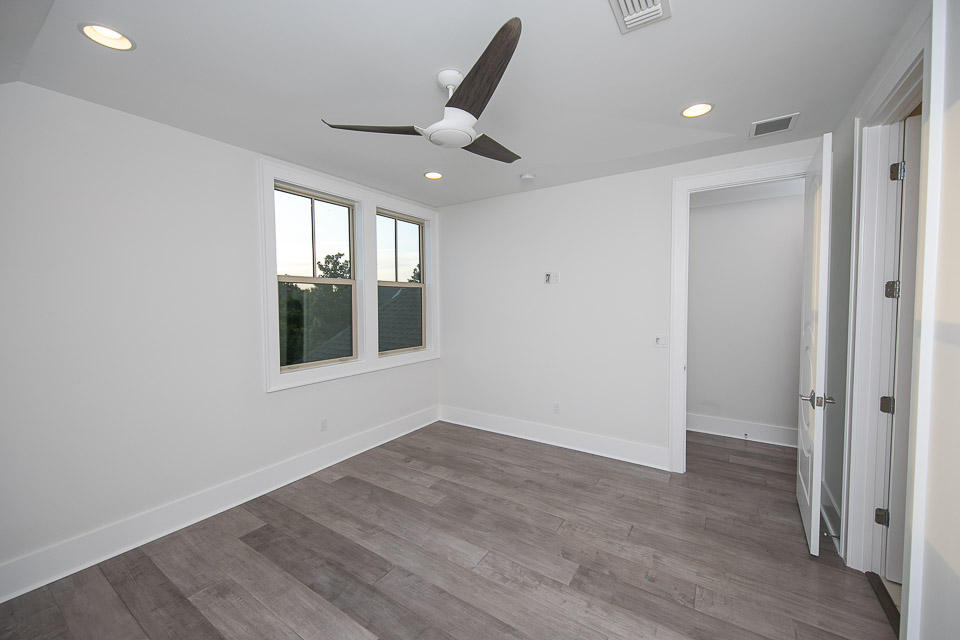 KELLY PLANTATION - Residential