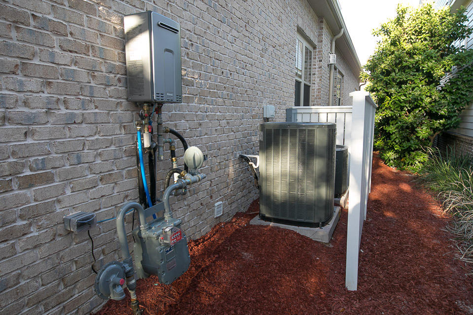 KELLY PLANTATION - Residential