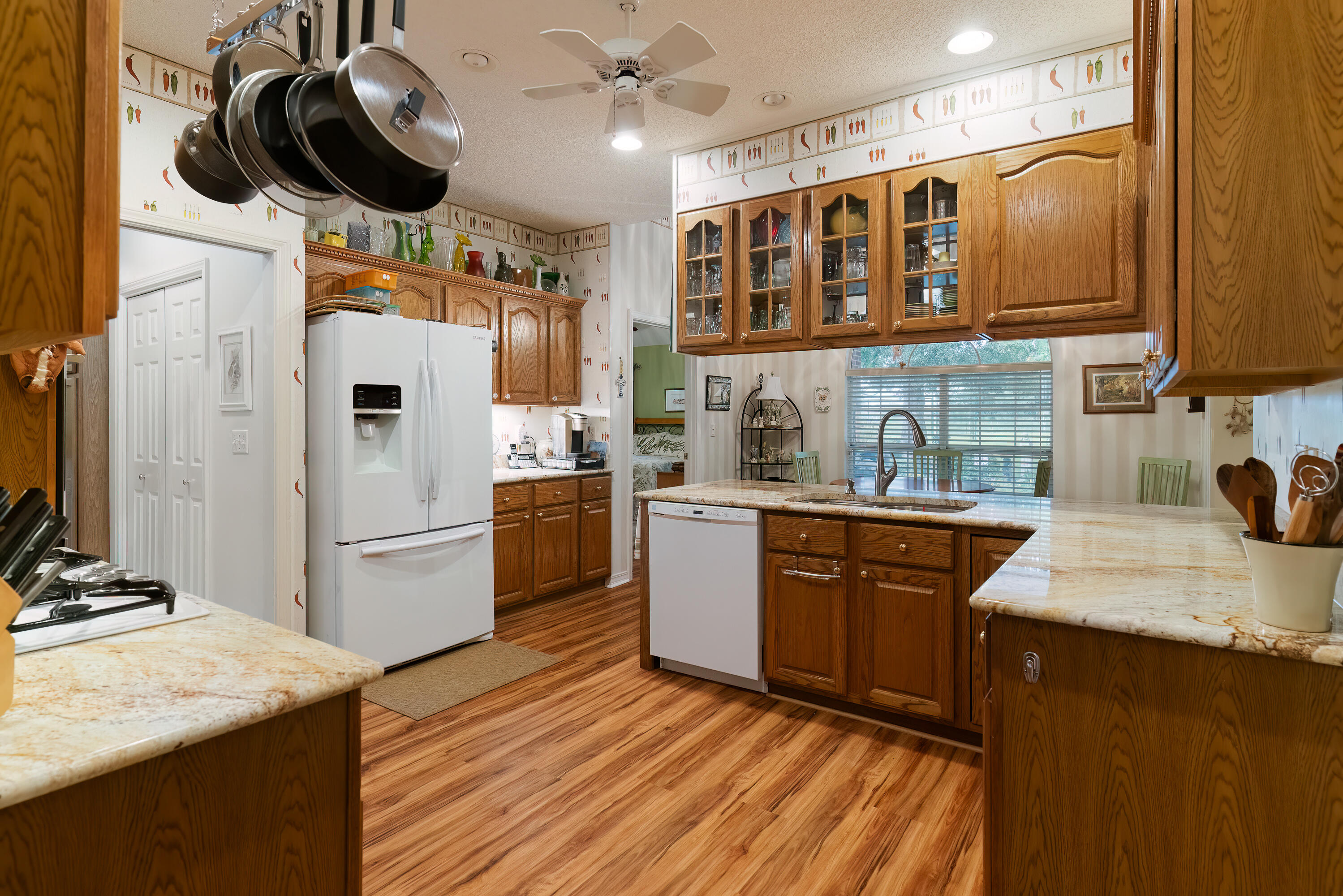 LAKESIDE EAST - Residential