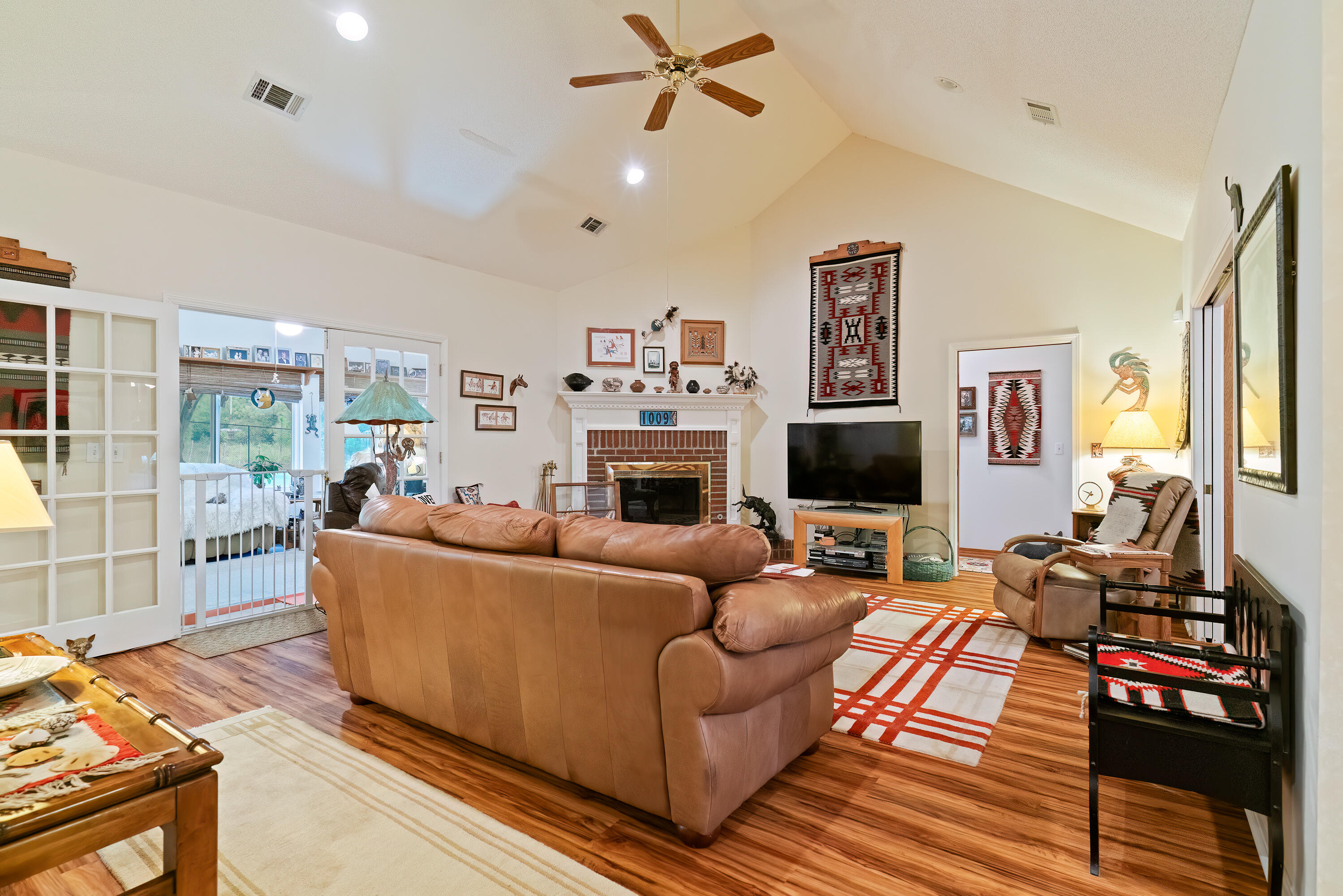 LAKESIDE EAST - Residential