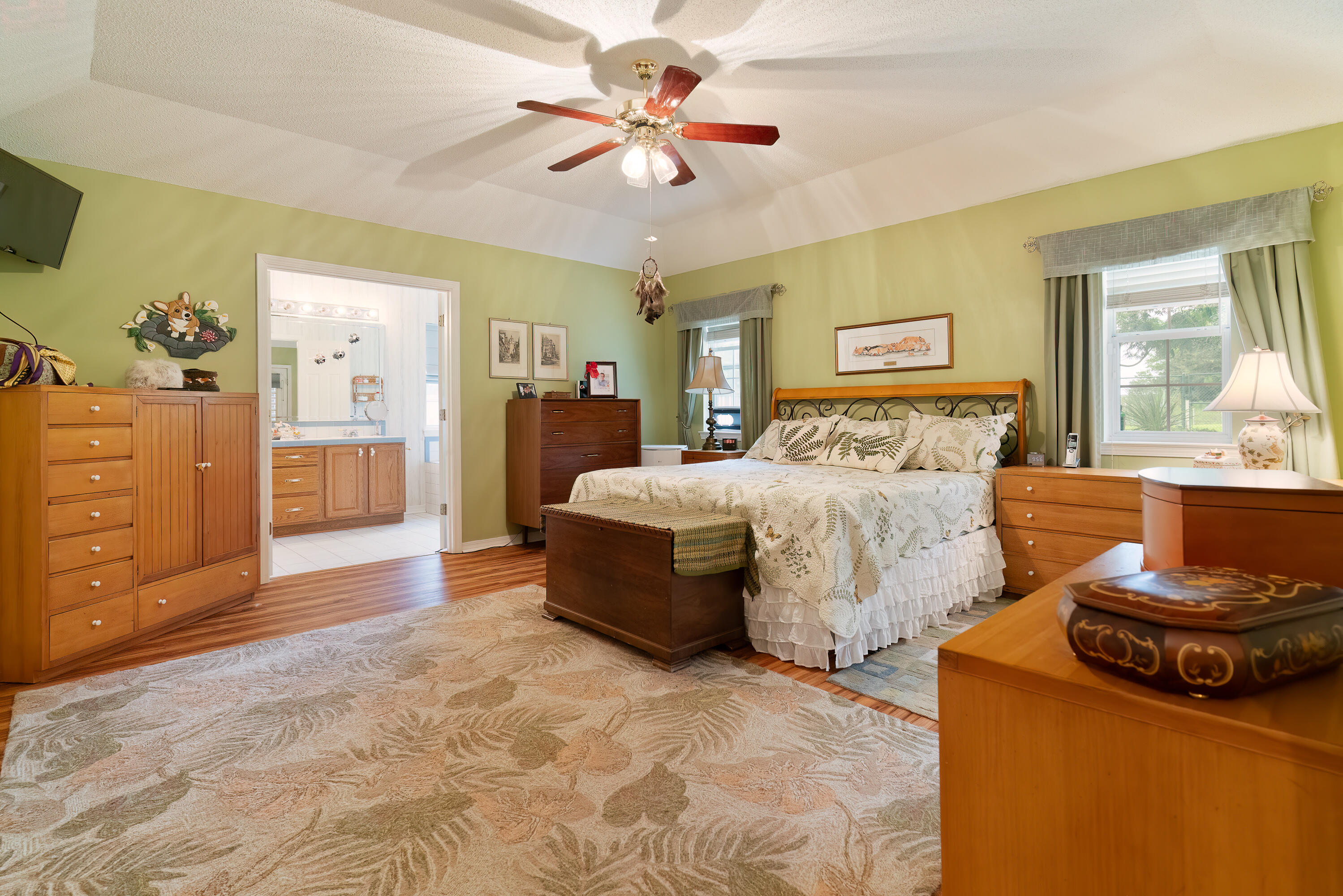 LAKESIDE EAST - Residential