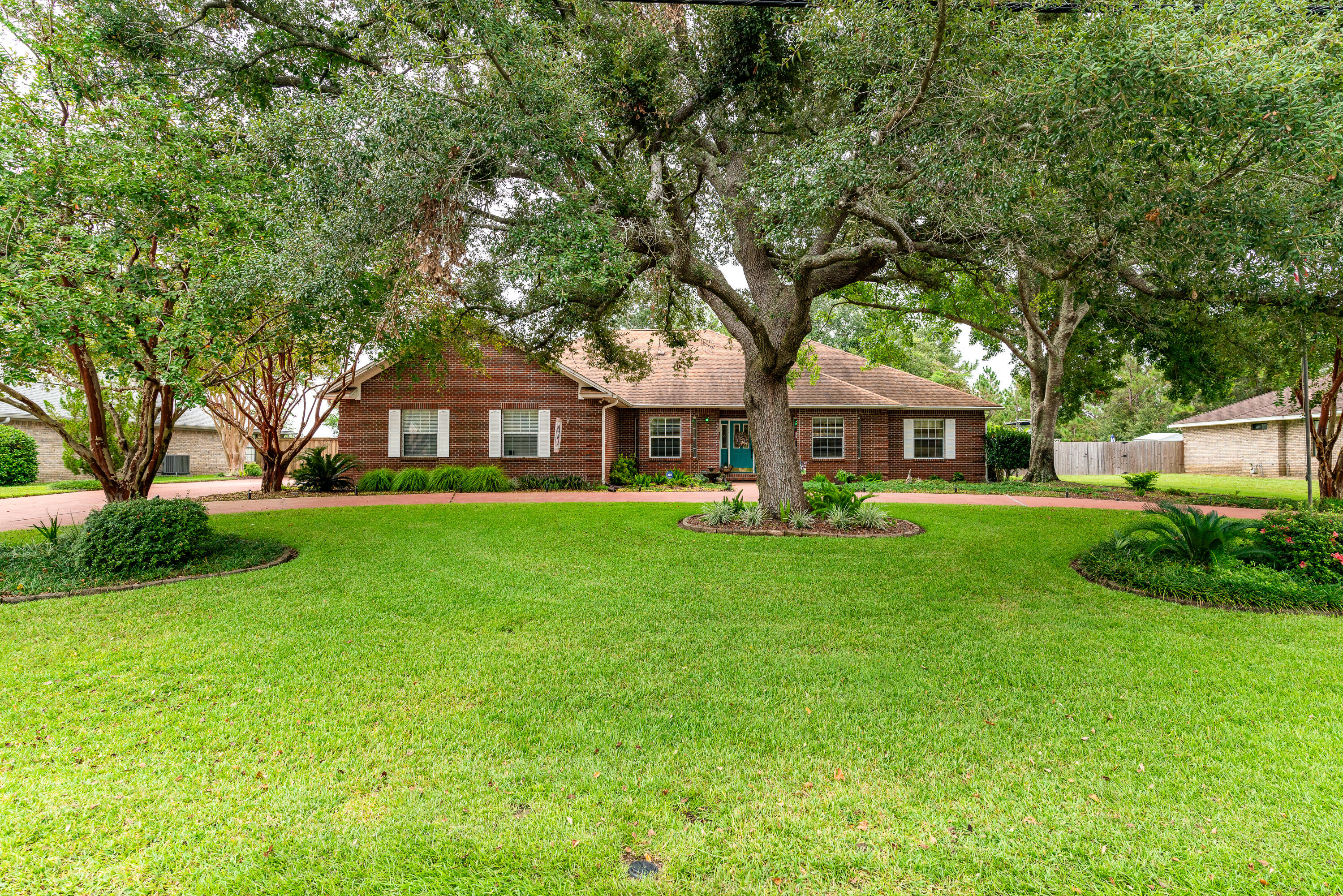 LAKESIDE EAST - Residential