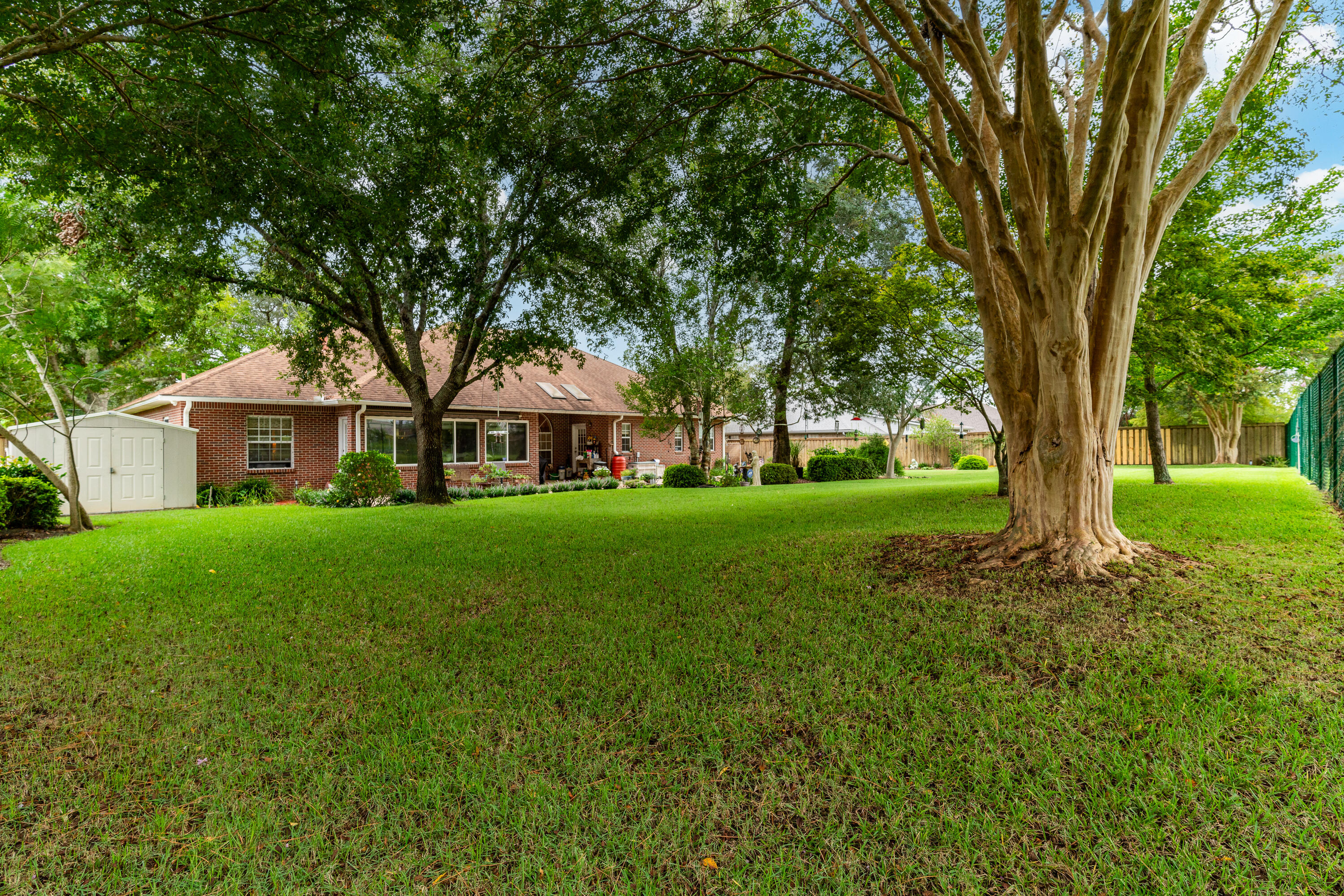 LAKESIDE EAST - Residential