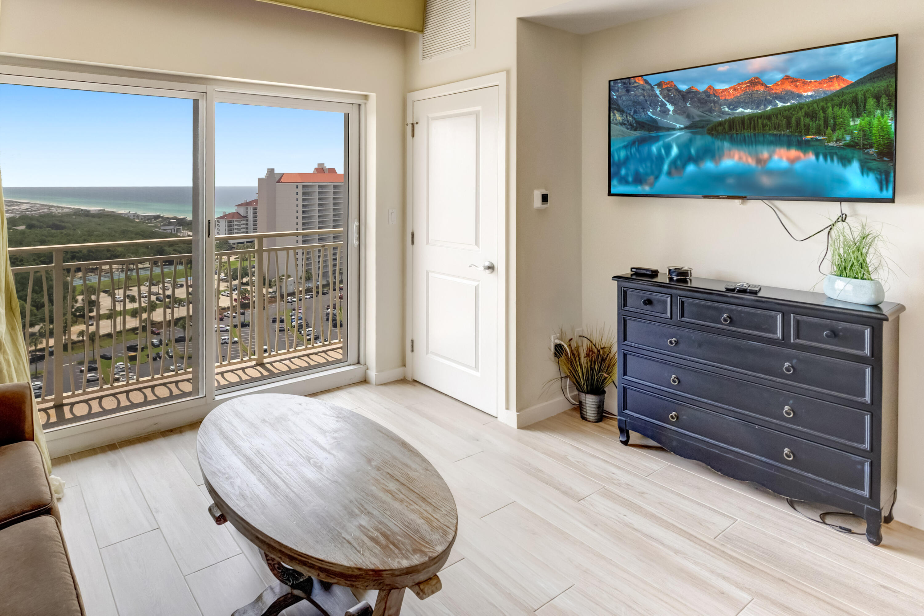 LUAU I - Residential