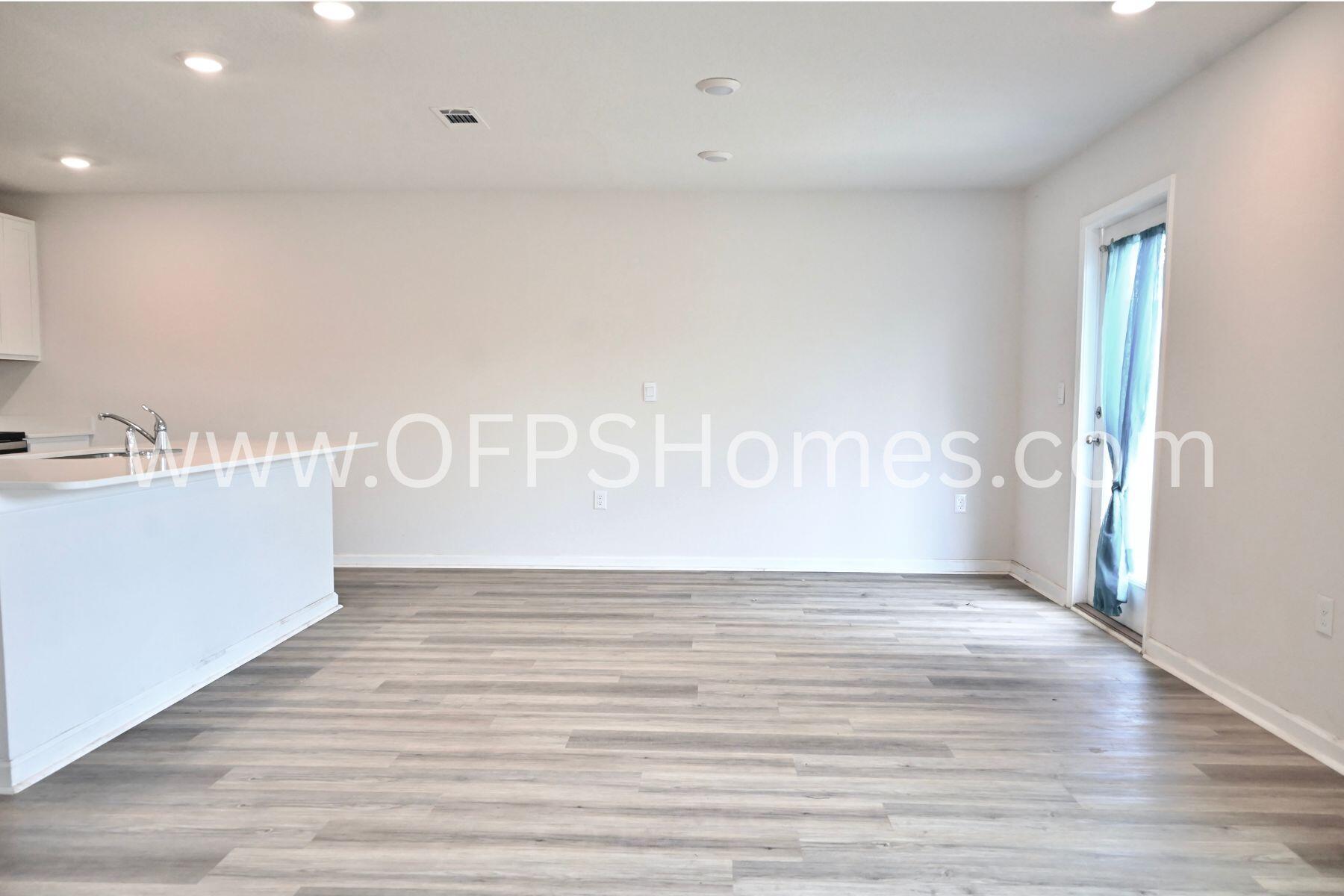 SHOAL RIVER LANDING PHASE 3A - Residential Lease