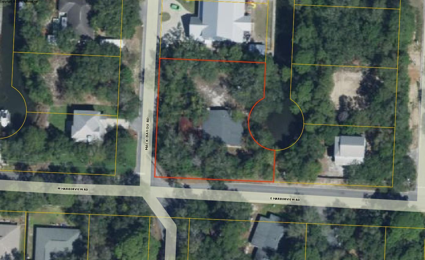 Property being sold for land value only. Home on property has not been occupied for 25 years. Land is over .5 acres and has 150 feet on a canal leading to Mack Bayou.