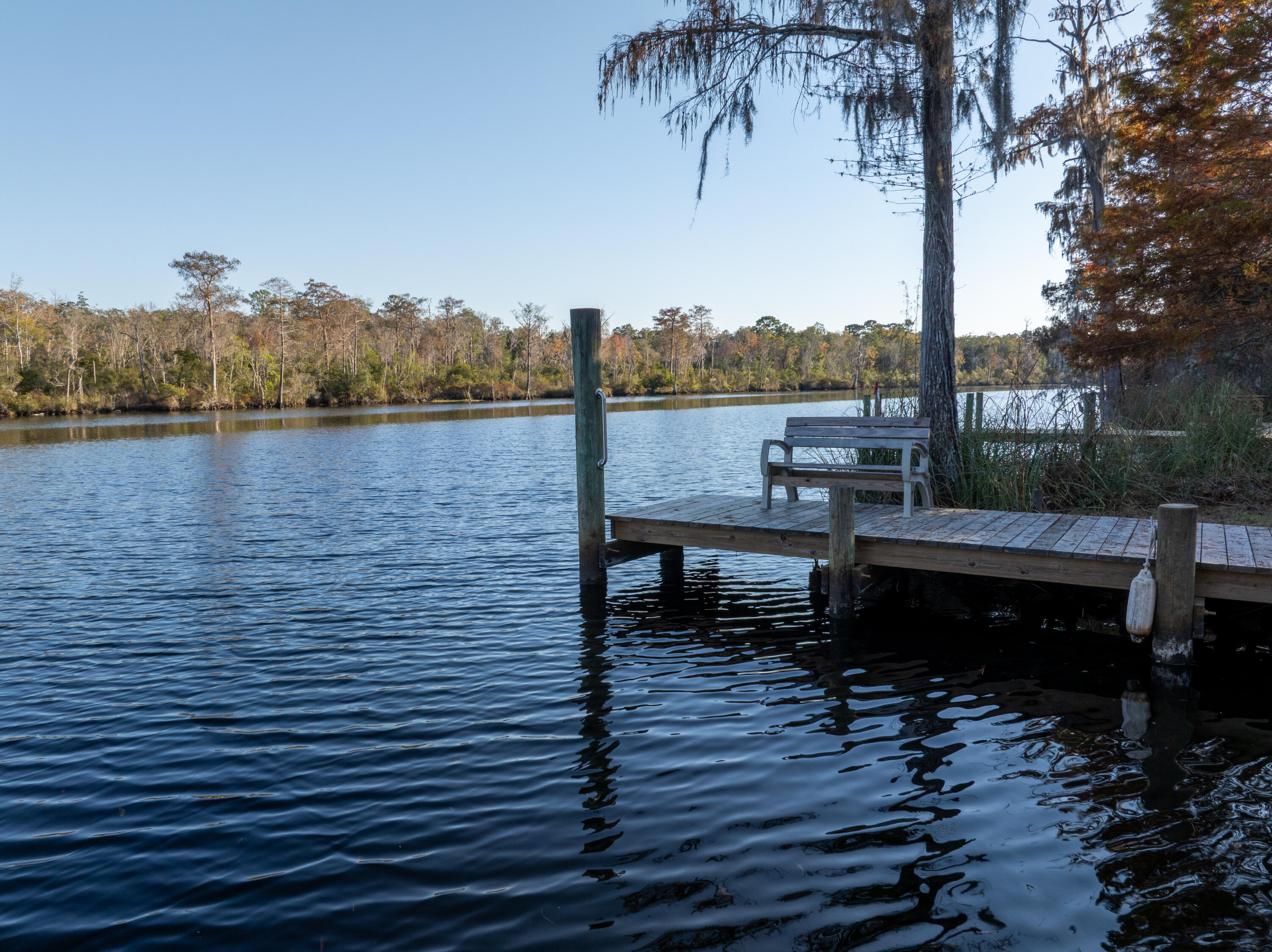 HAPPY HOLLOW - Residential