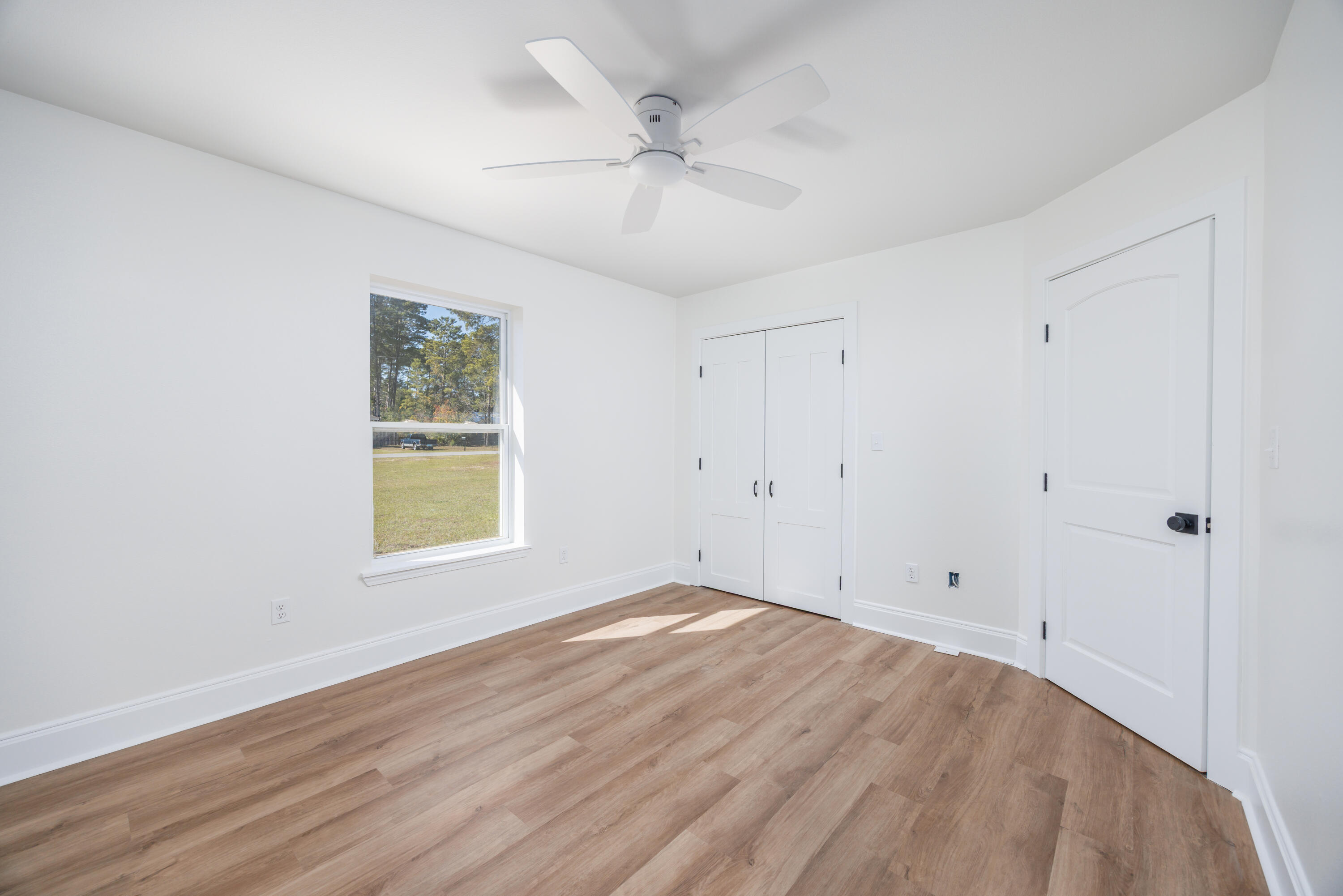 HAPPY HOLLOW - Residential