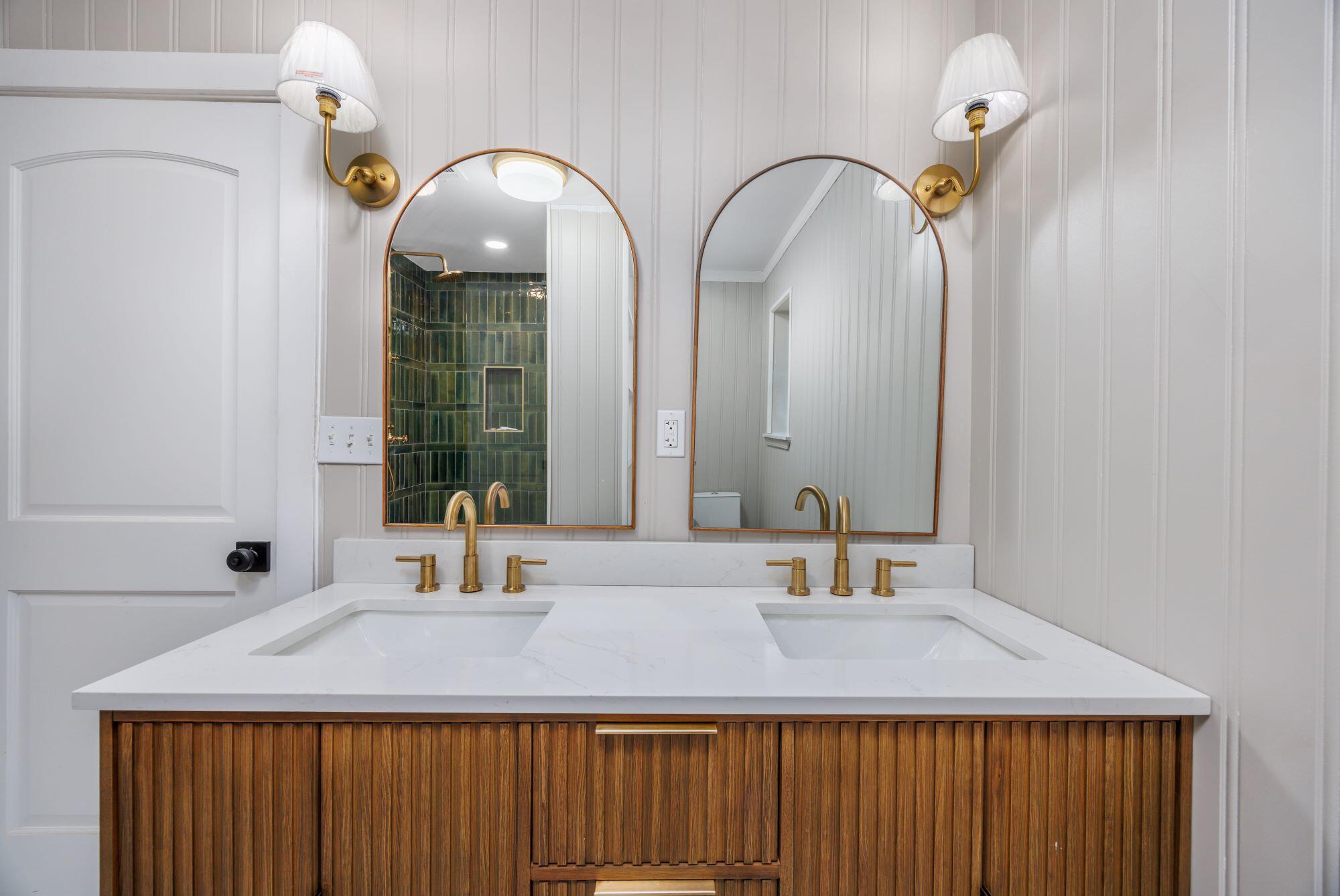 HAPPY HOLLOW - Residential