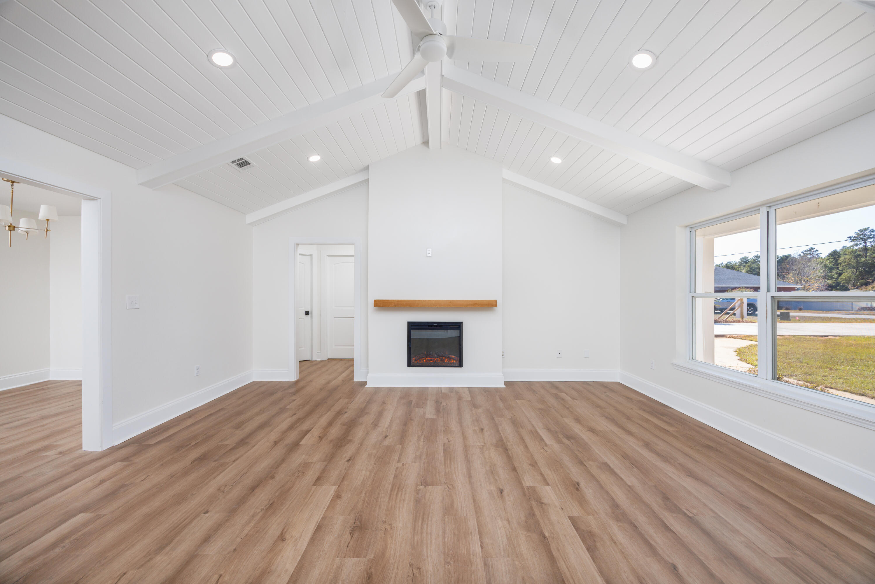 HAPPY HOLLOW - Residential