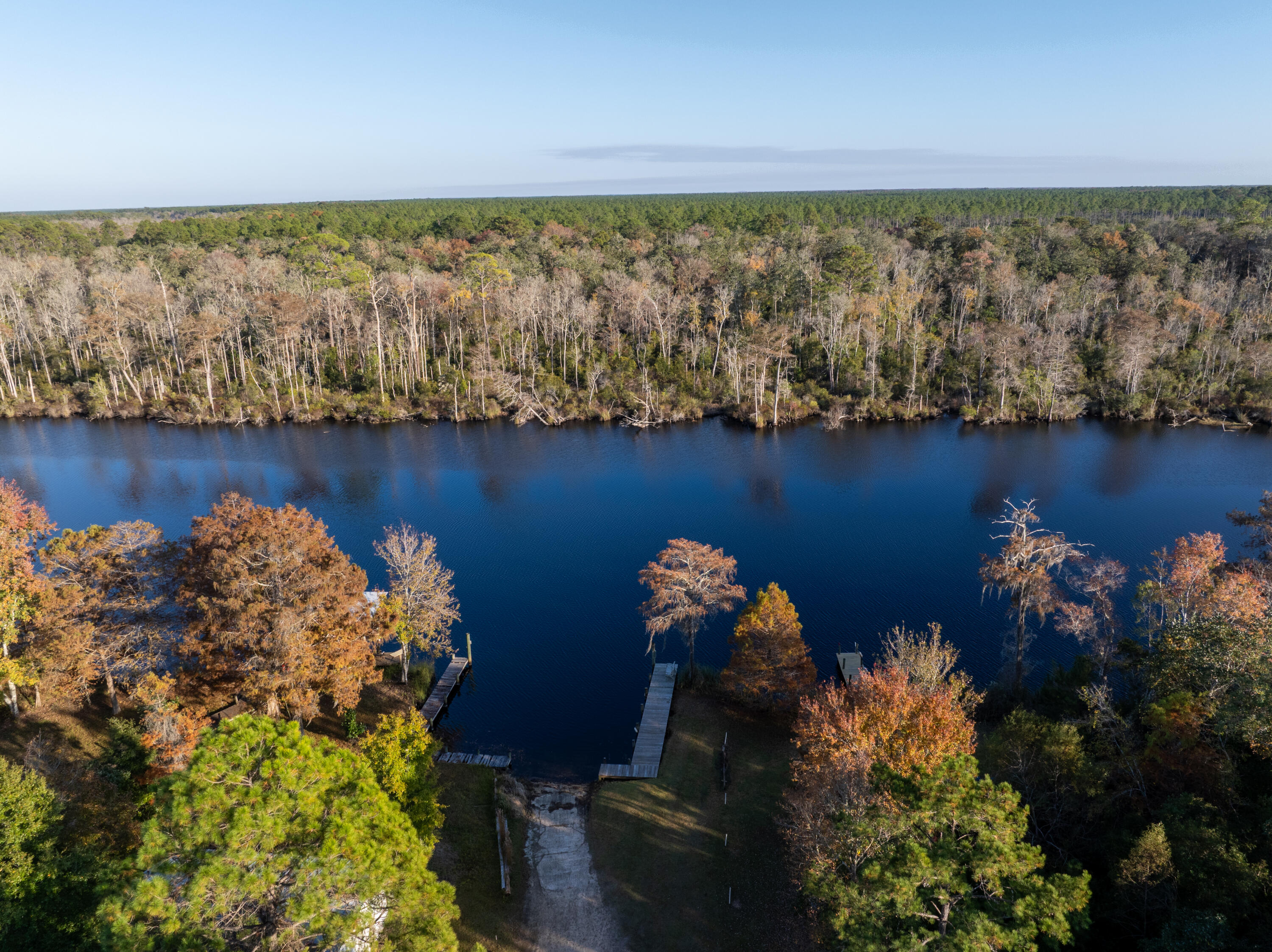 HAPPY HOLLOW - Residential