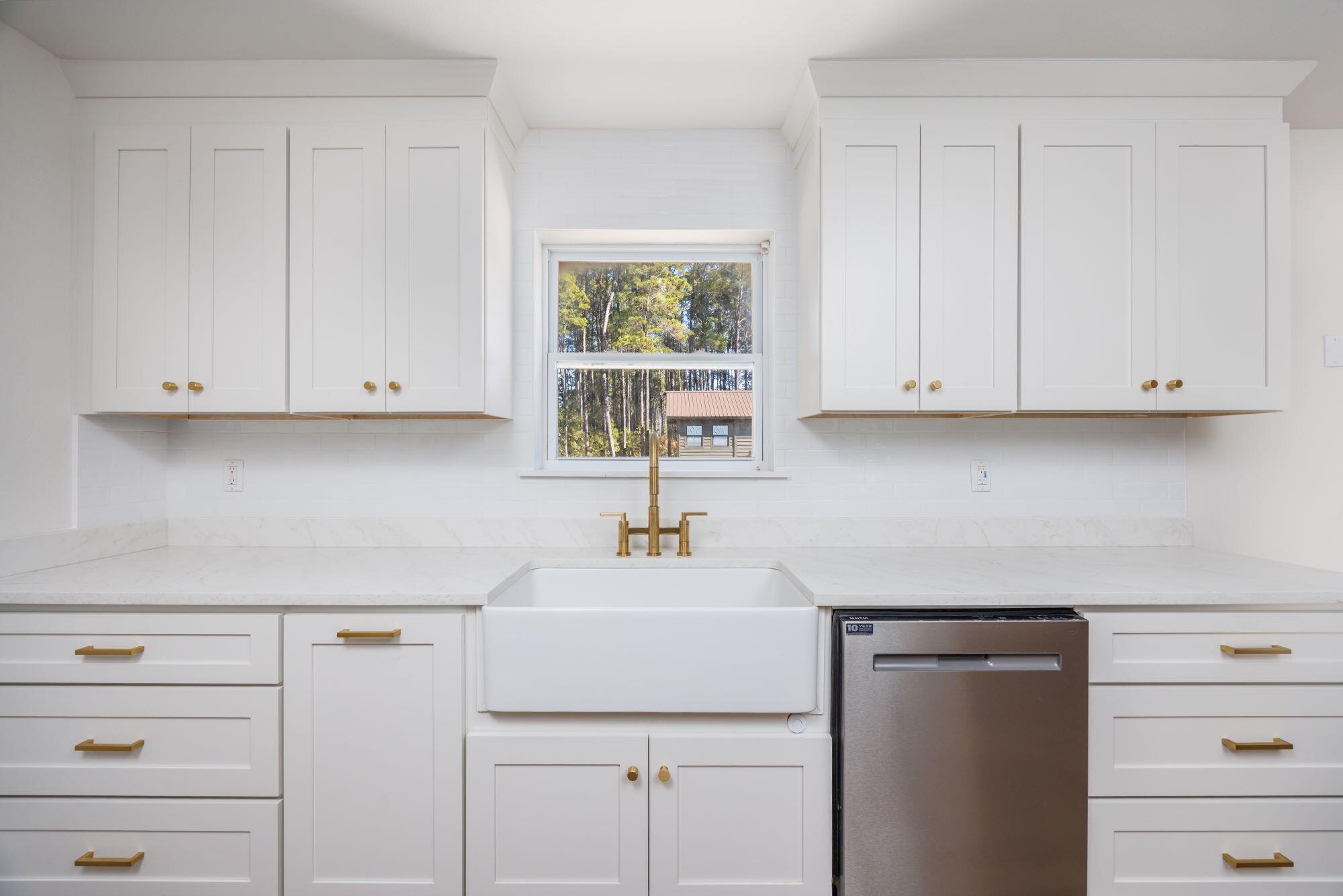 HAPPY HOLLOW - Residential