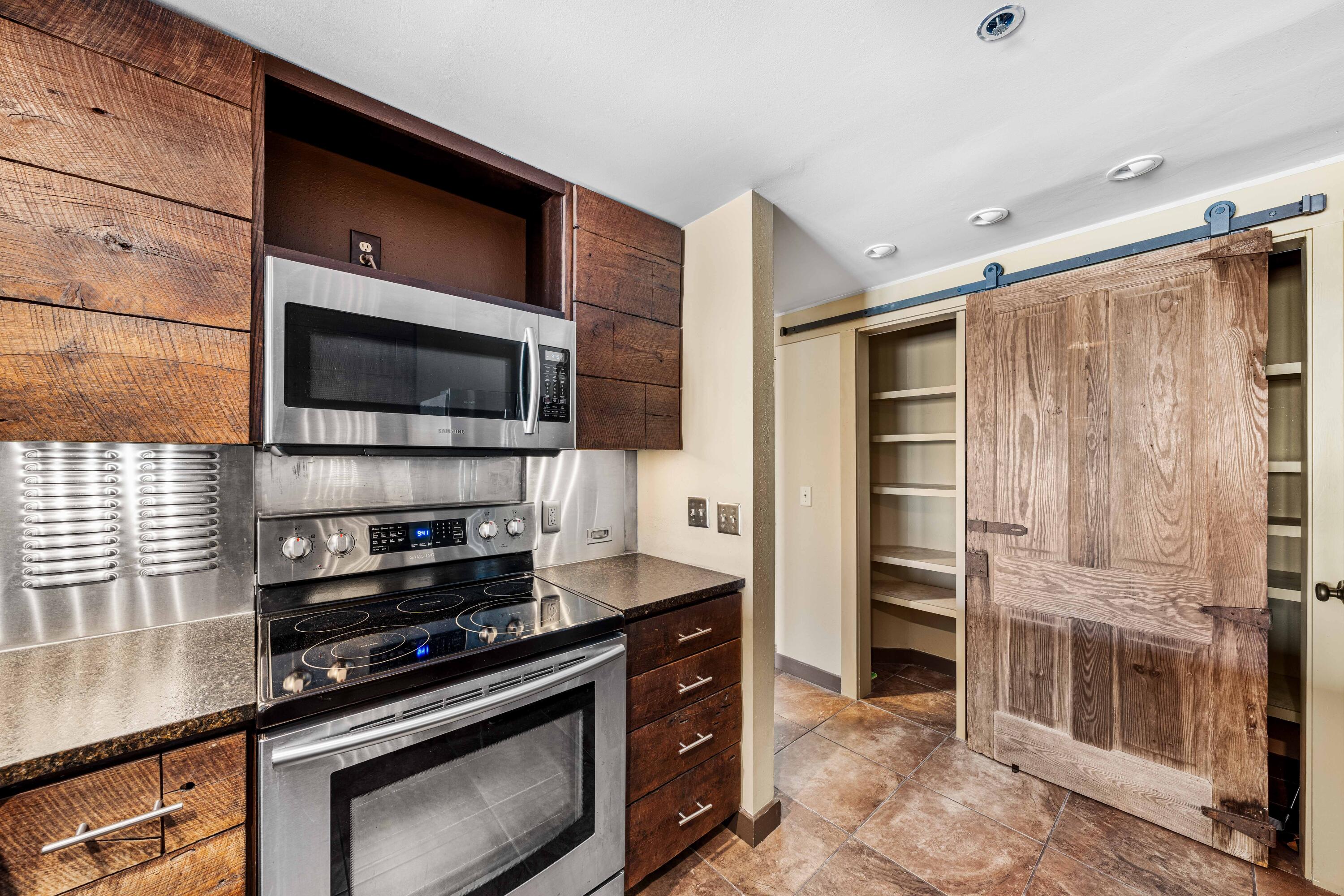 PLAYERS CLUB AT SAN DESTIN - Residential