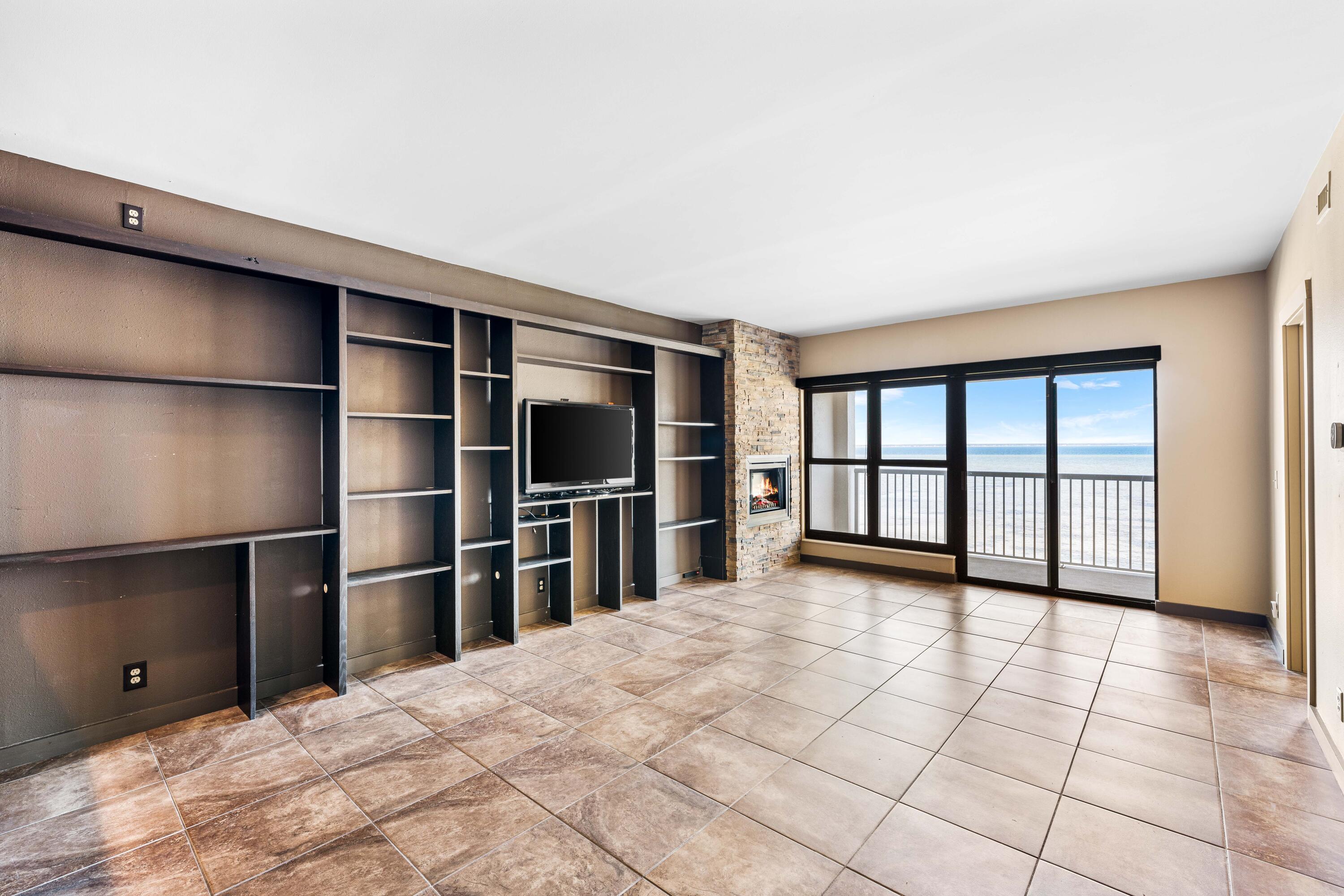 PLAYERS CLUB AT SAN DESTIN - Residential