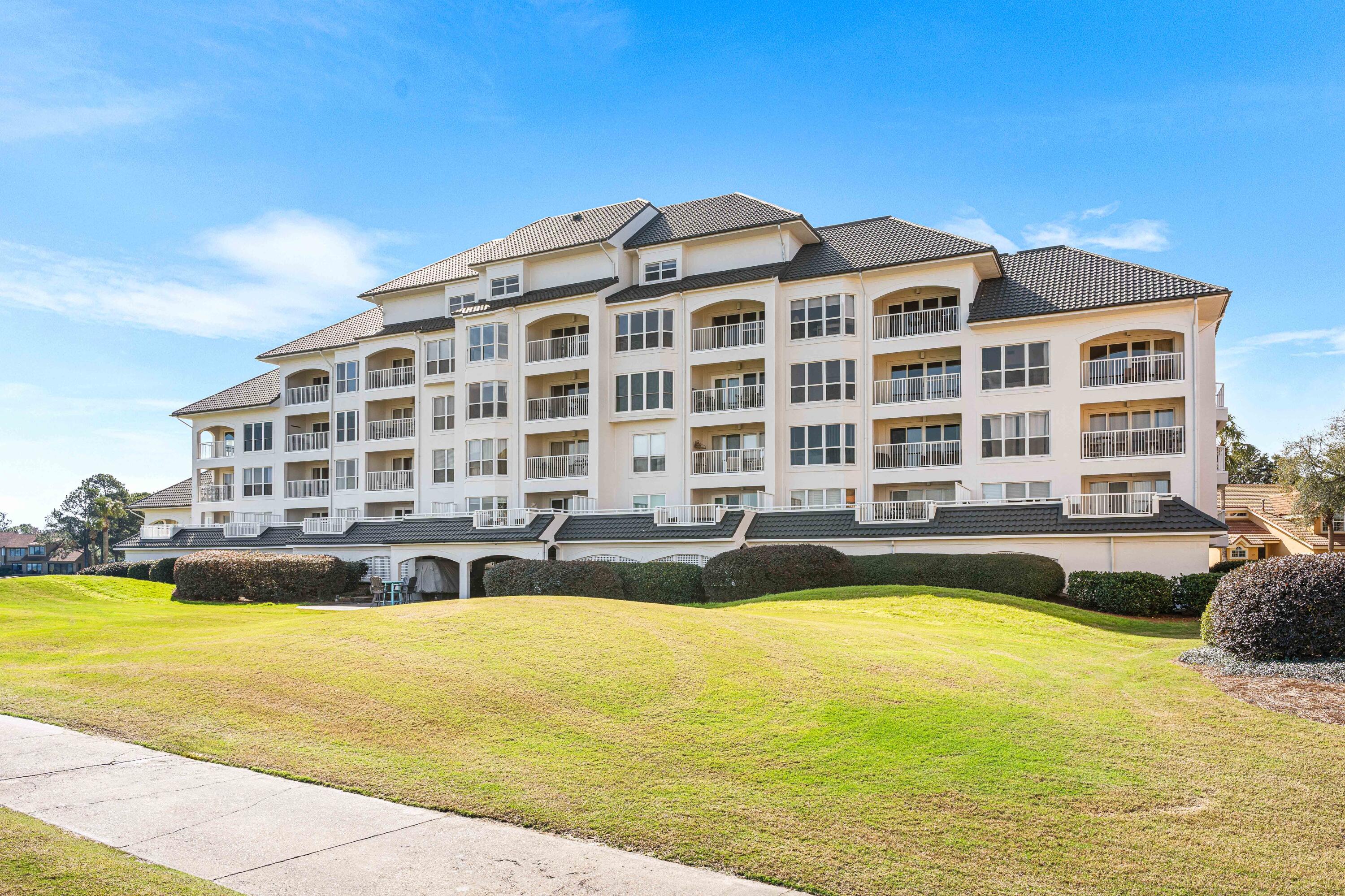 PLAYERS CLUB AT SAN DESTIN - Residential