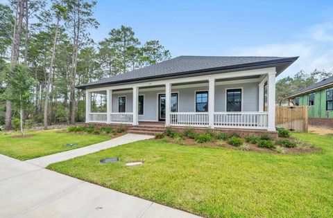 A home in Niceville