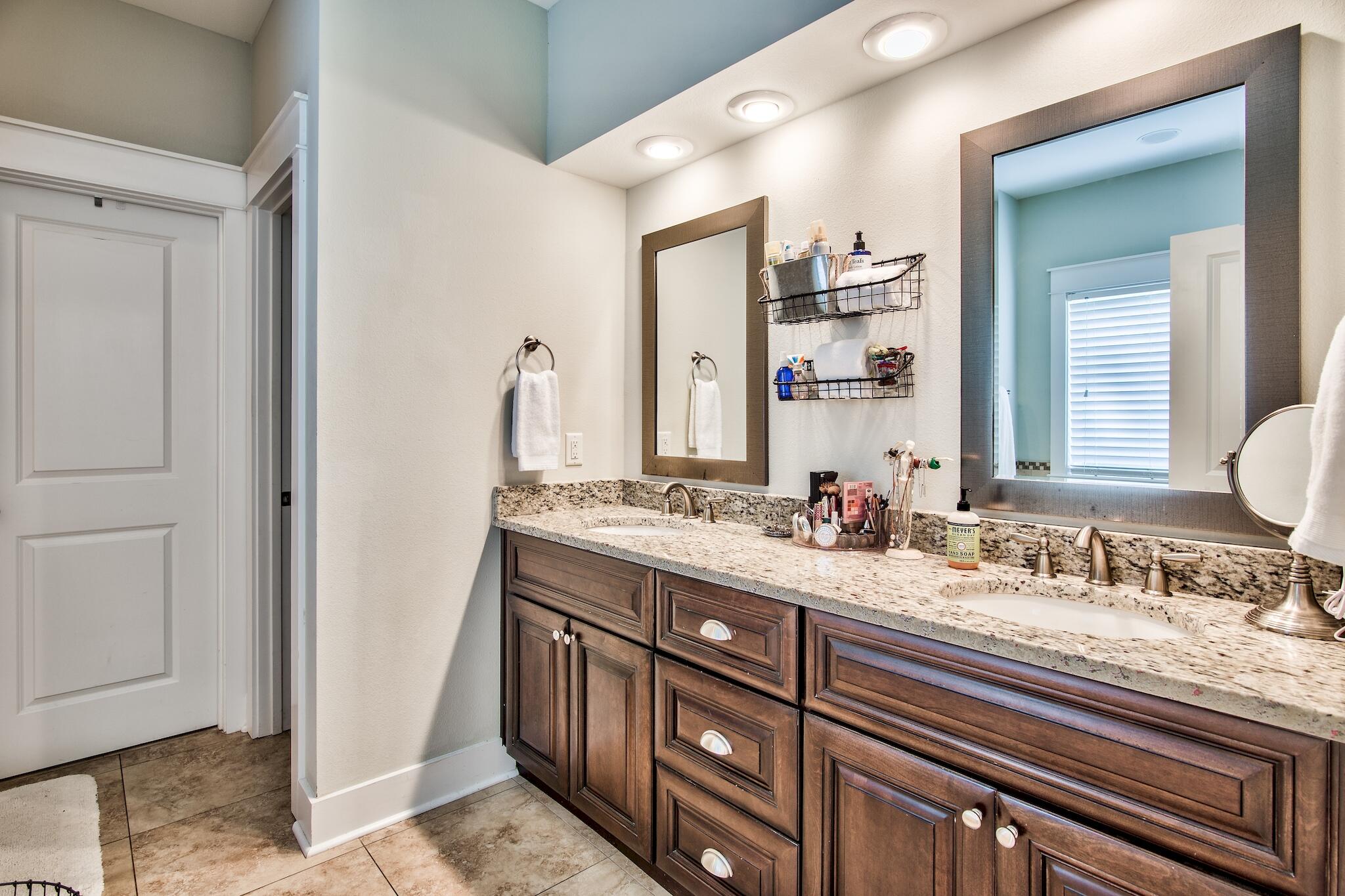 FISCHERS LANDING - Residential