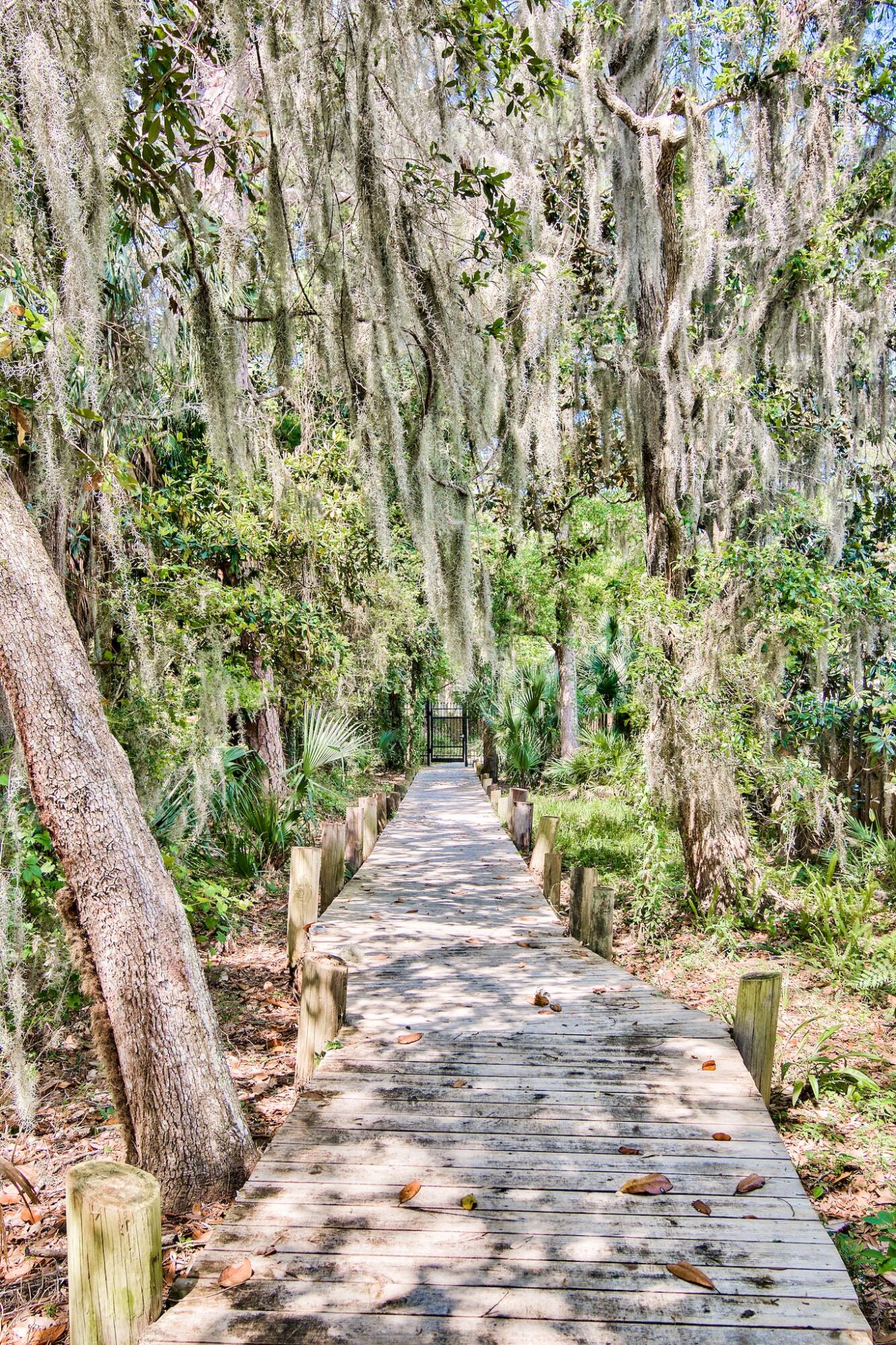 FISCHERS LANDING - Residential