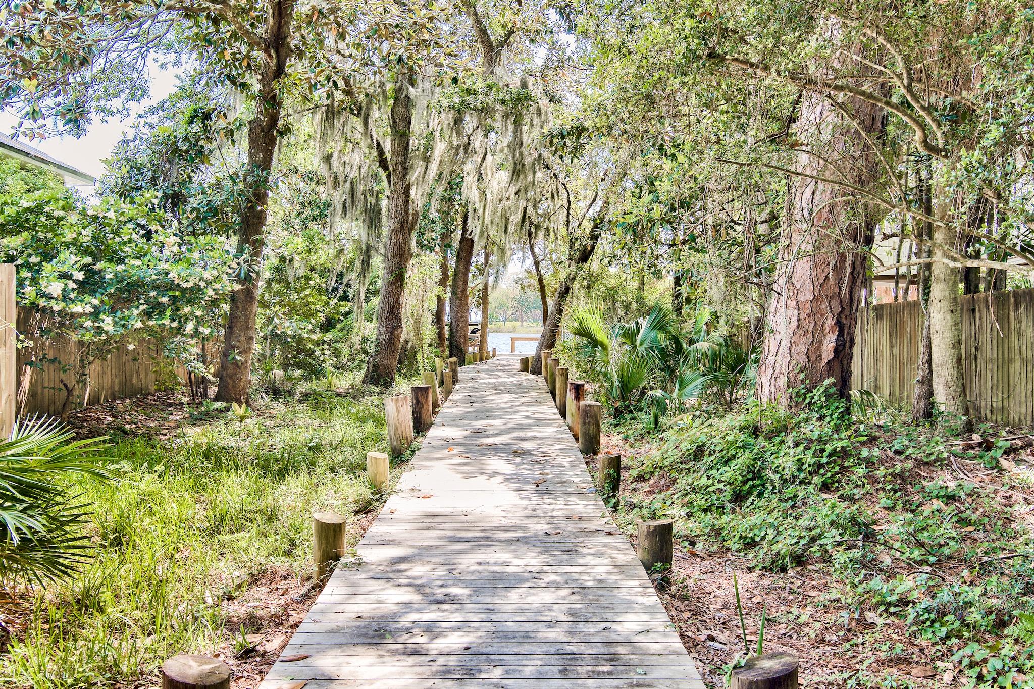 FISCHERS LANDING - Residential