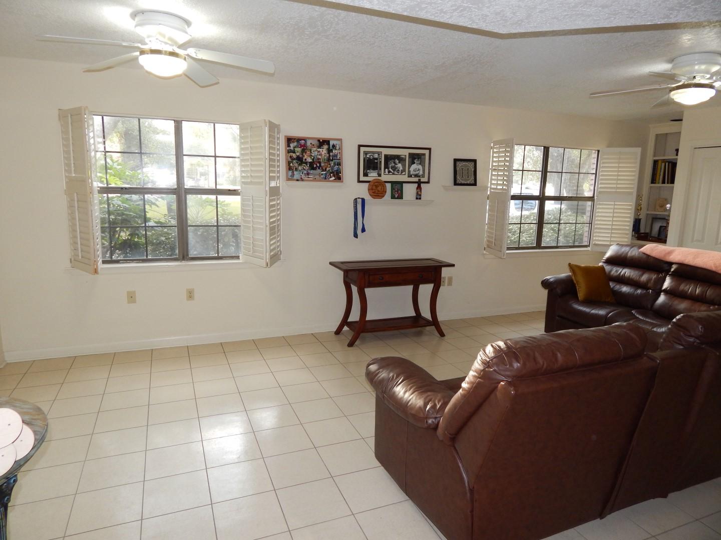 ELLIOTTS POINT 7TH ADDN - Residential