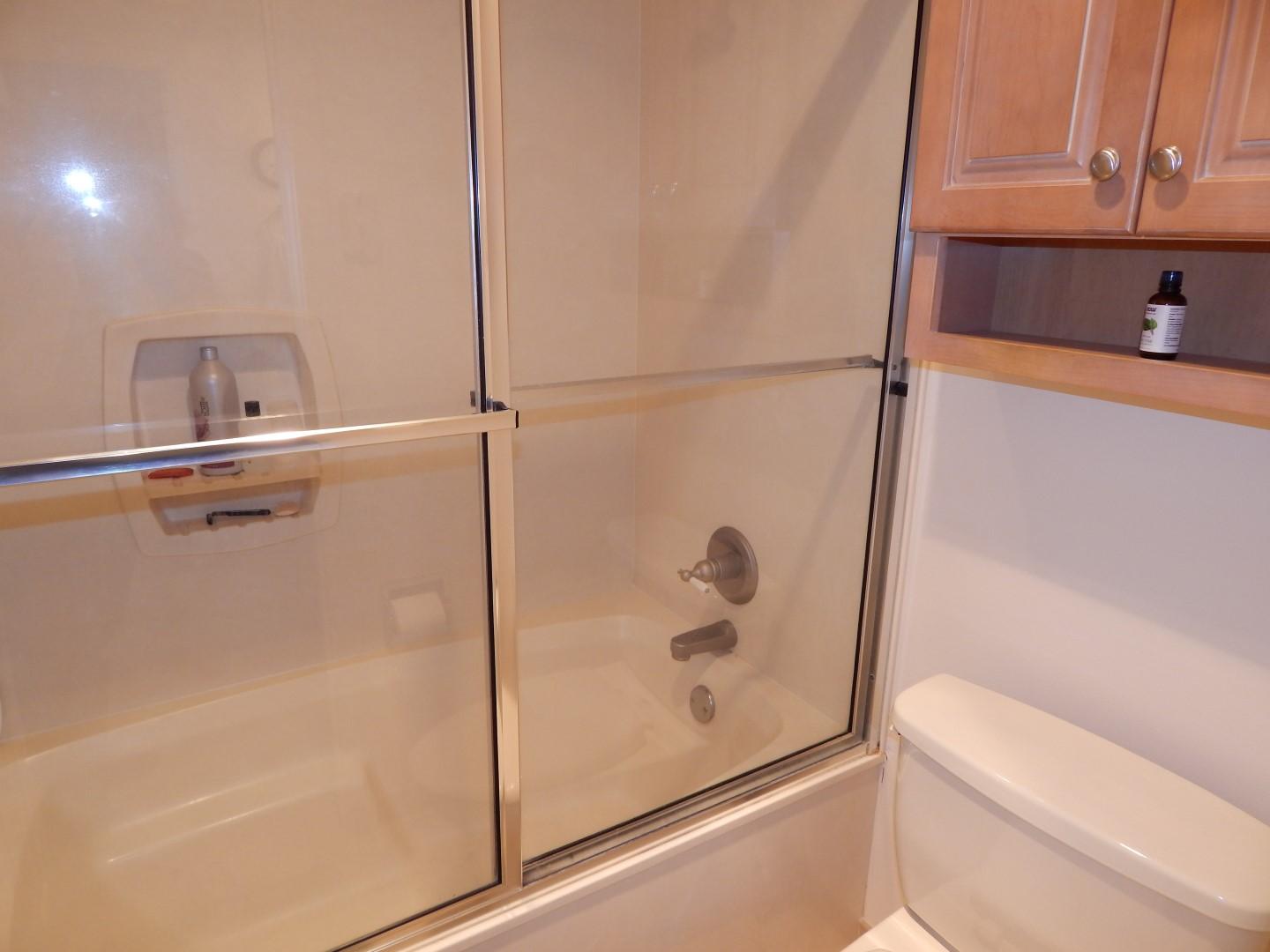 ELLIOTTS POINT 7TH ADDN - Residential